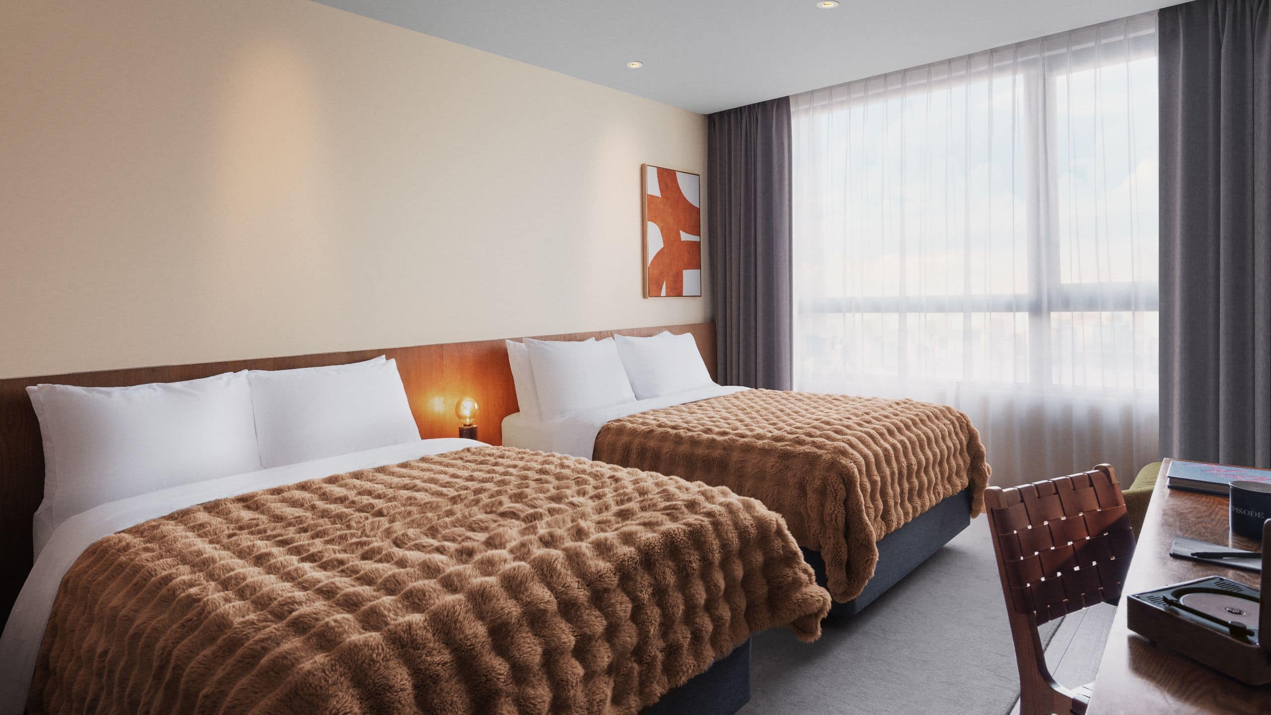 2 von 5 EPISODE Daan Taipei Two Double Beds Seating