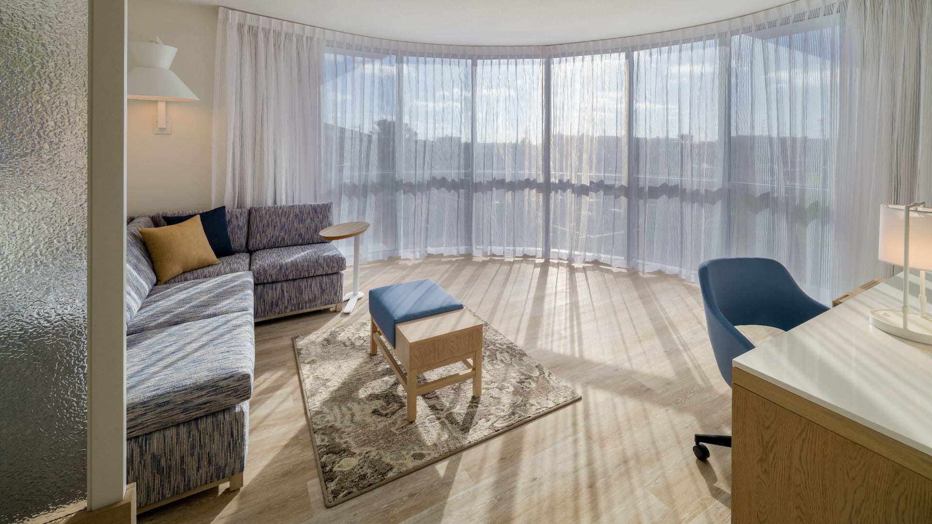 Hyatt Place Delray Beach Suite Sitting