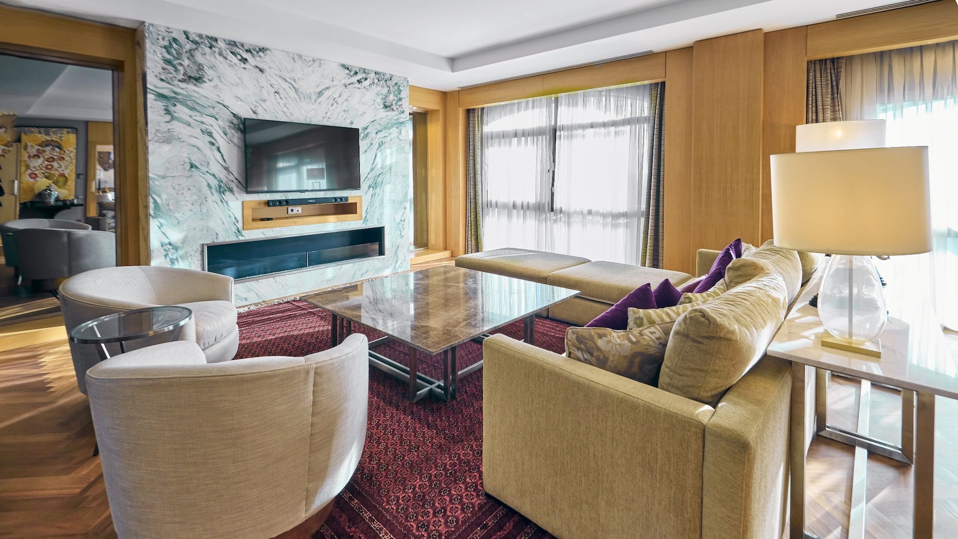 3 de 9 Hyatt Regency Tashkent Presidential Suite Living Room