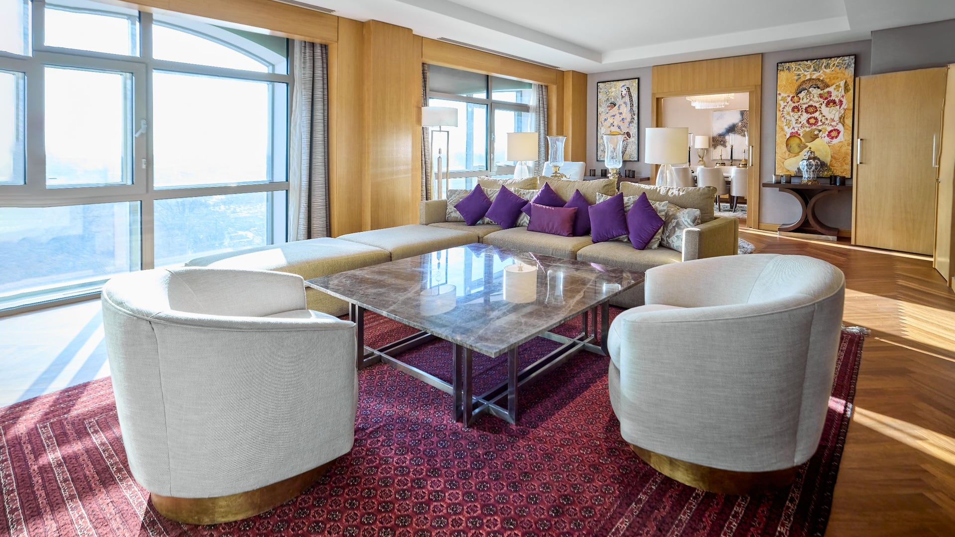 7 de 9 Hyatt Regency Tashkent Presidential Suite Living Room Seating