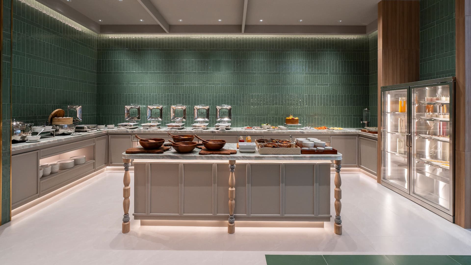 Hyatt Place Bangkok Sukhumvit 1 Breakfast Bar