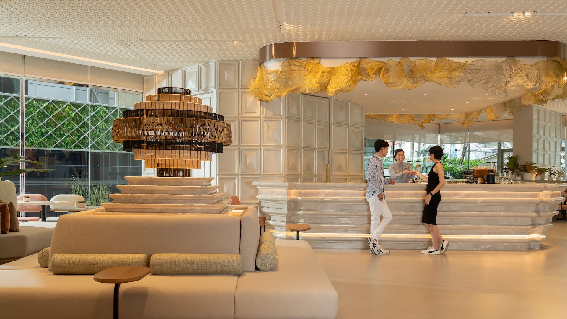 Hyatt Place Bangkok Sukhumvit 1 Couple Grab Keycard At The Lobby