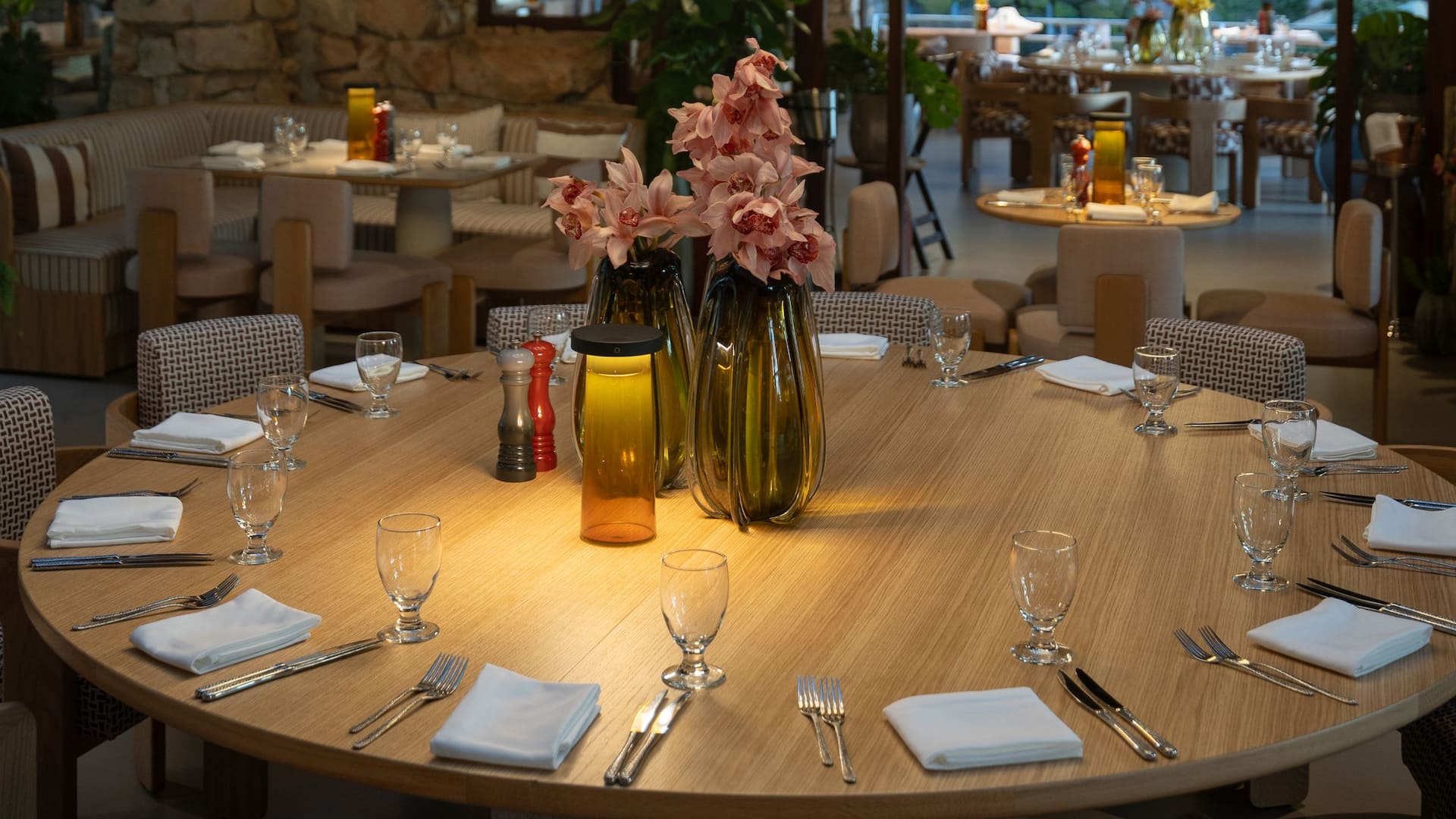 Hyatt Regency Aruba Resort Spa and Casino Ruinas Del Mar Dining Table