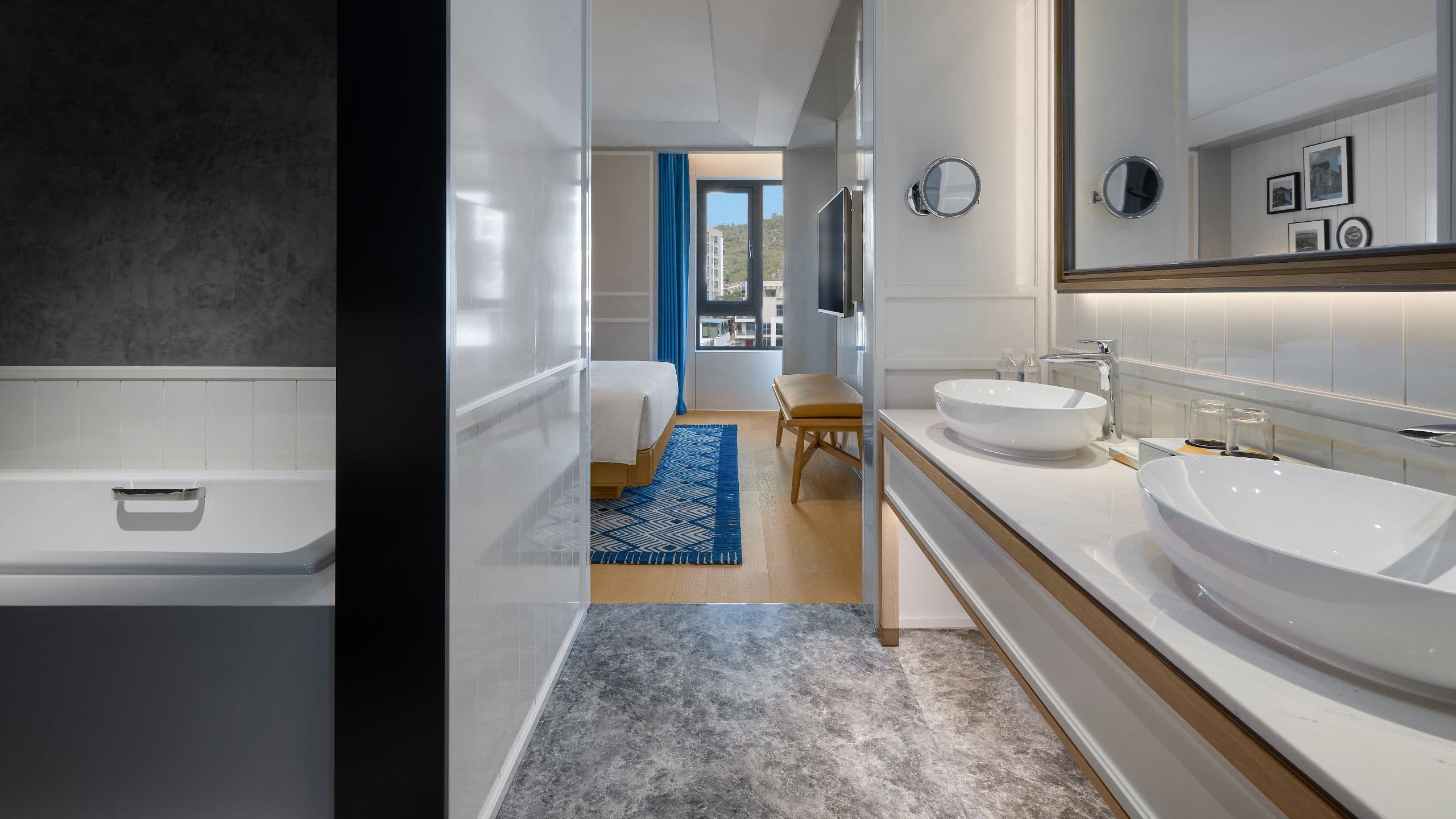 4 из 4 Hyatt Centric Ocean Front Xiamen Centric Suite King Bathroom