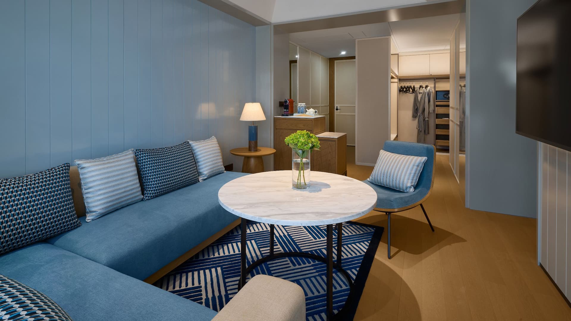 第 3，共 4 Hyatt Centric Ocean Front Xiamen Centric Suite King Living Room