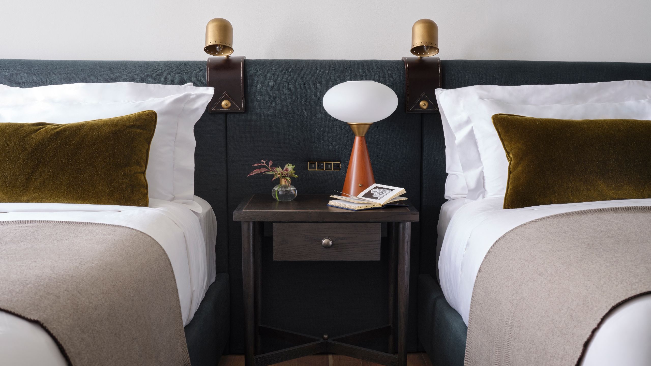 The Bellevue Hotel Two Queen Beds Detail View