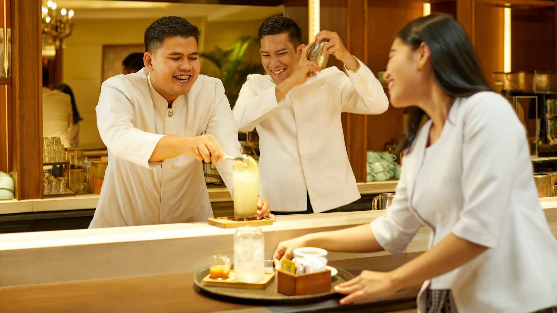 GlobalWorld of Hyatt Bartender Cocktail