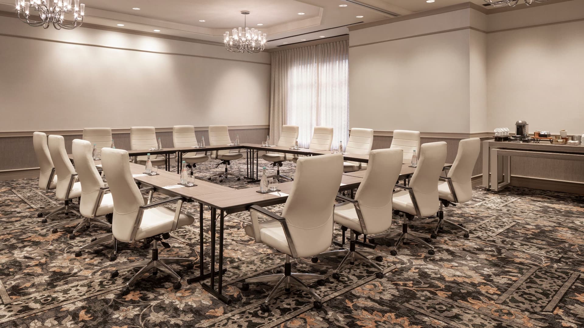 Grand Hyatt Atlanta in Buckhead Ivy Setup