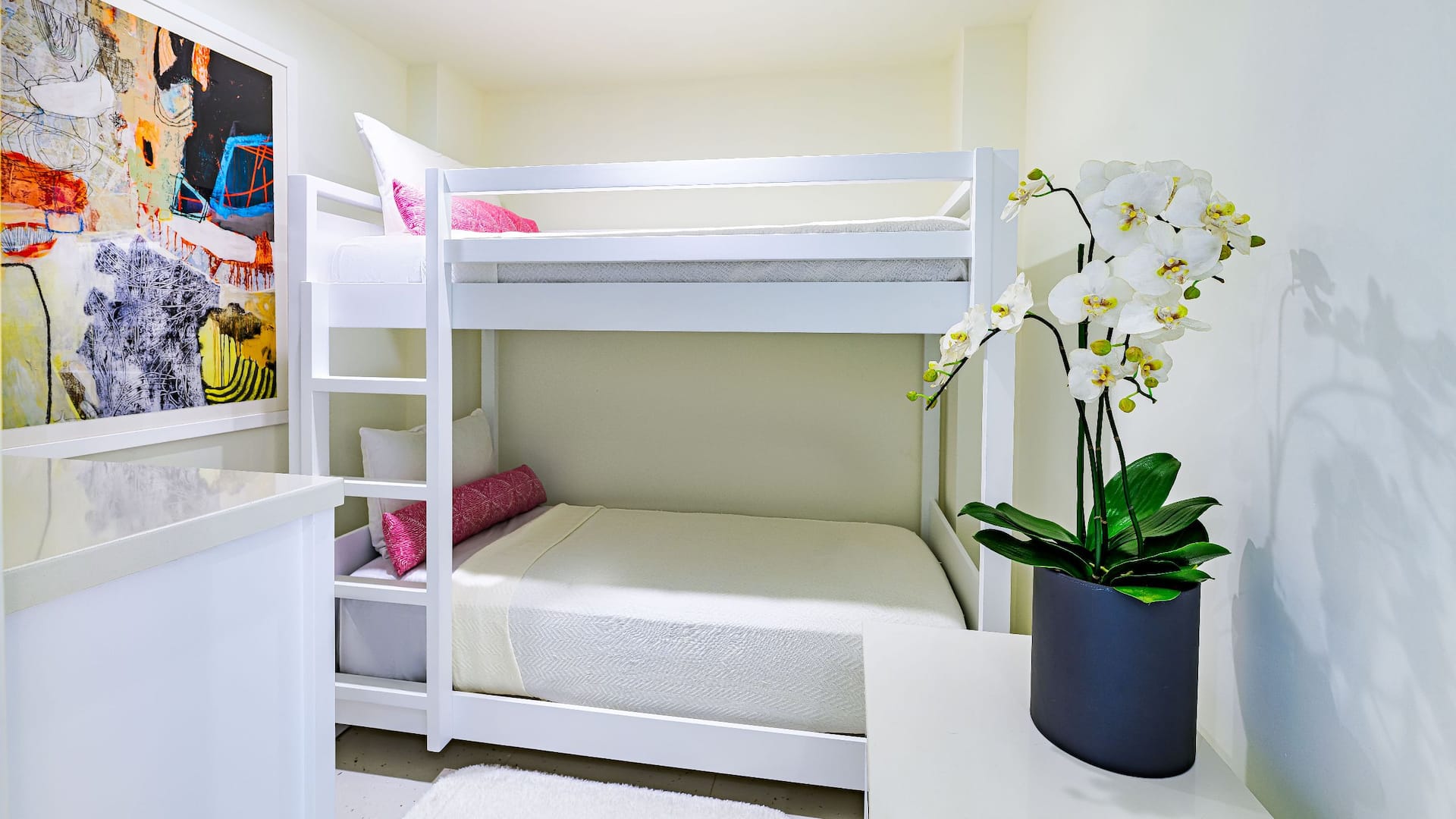 2/5 Grand Hyatt Baha Mar Family Suite Bunk Beds