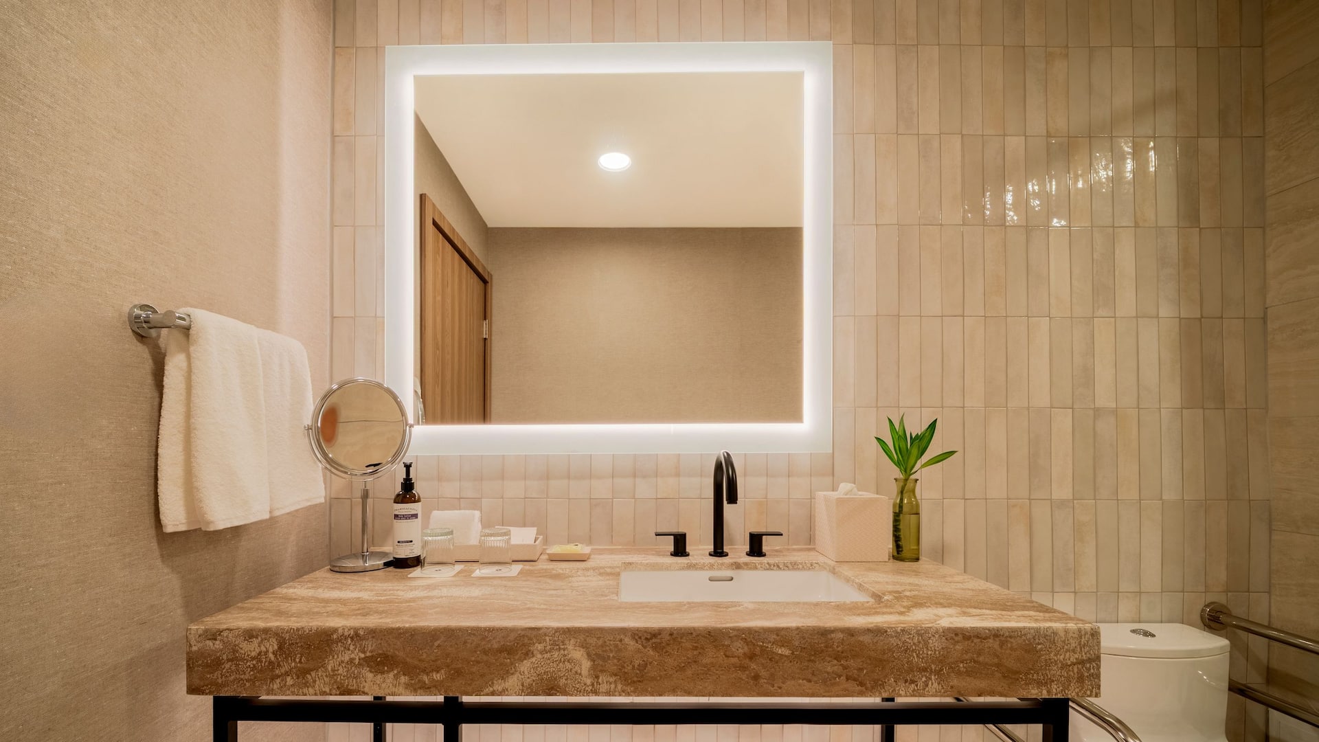 Hyatt Regency Panama City Bathroom Vanity Front Botanicals