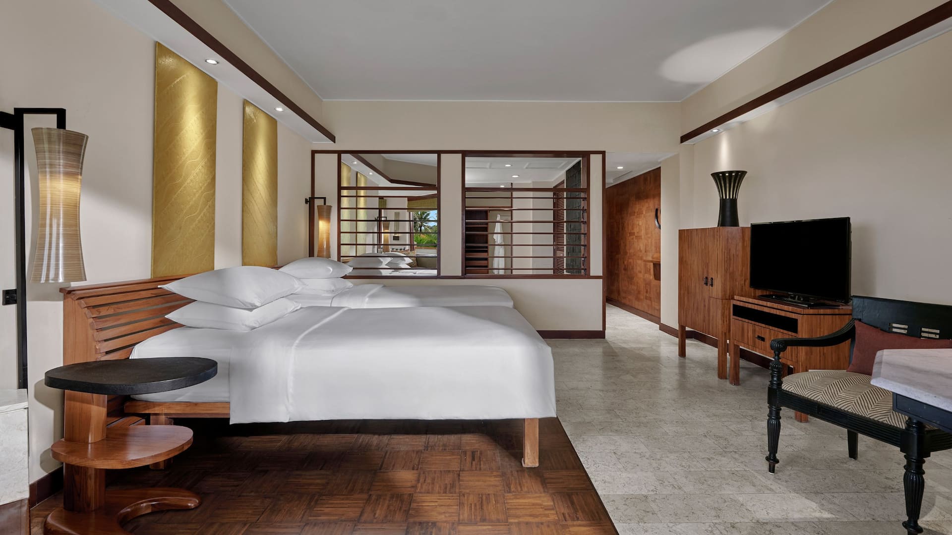 Grand Hyatt Bali Twin Garden View Bedroom With Tv