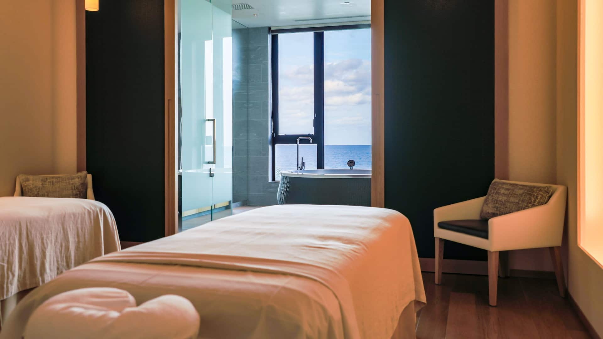 Hyatt Regency Seragaki Island, Okinawa Spa Hanari Suite View