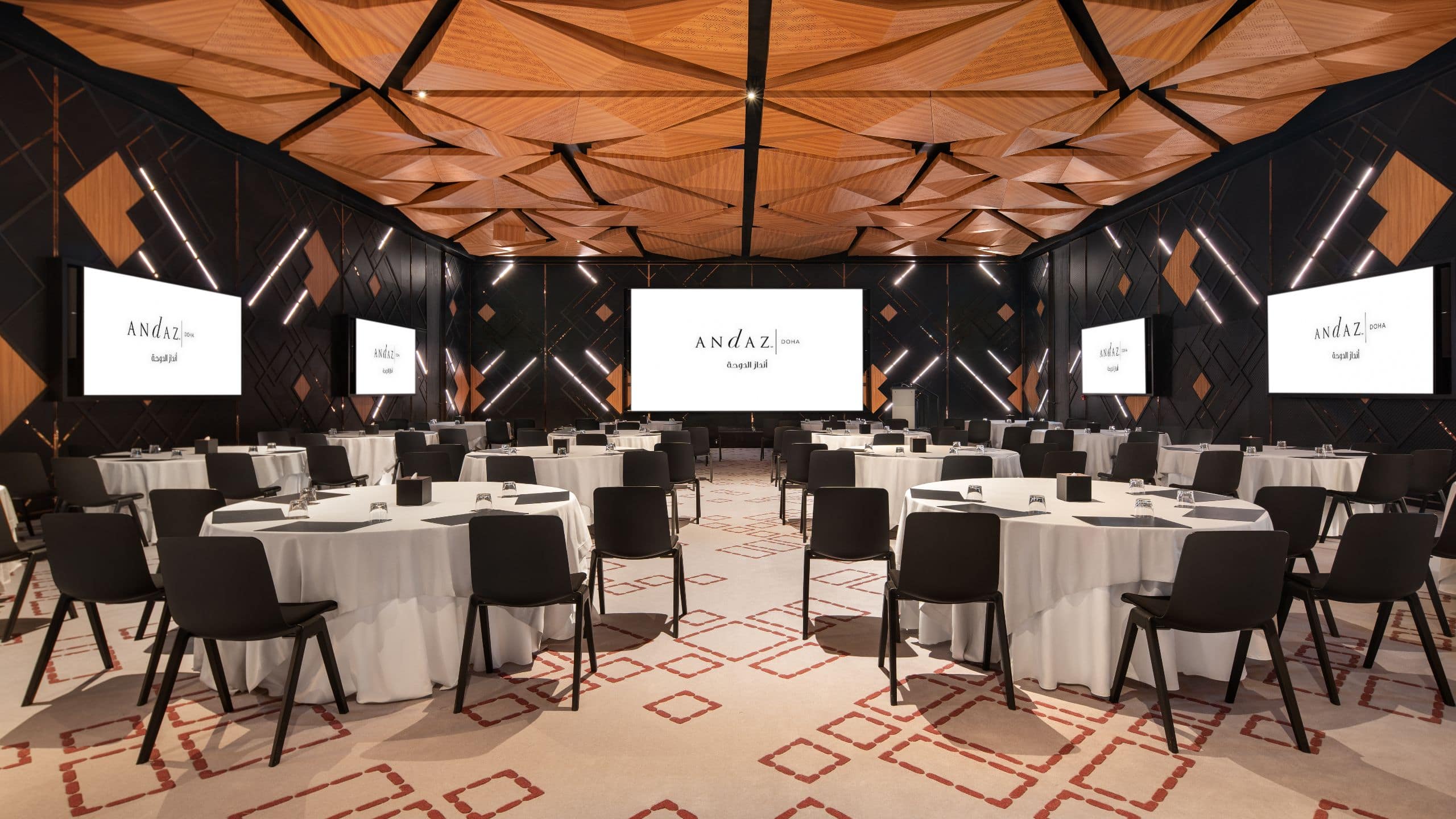 Andaz Doha Sahara Ballroom Crescent Round Setup