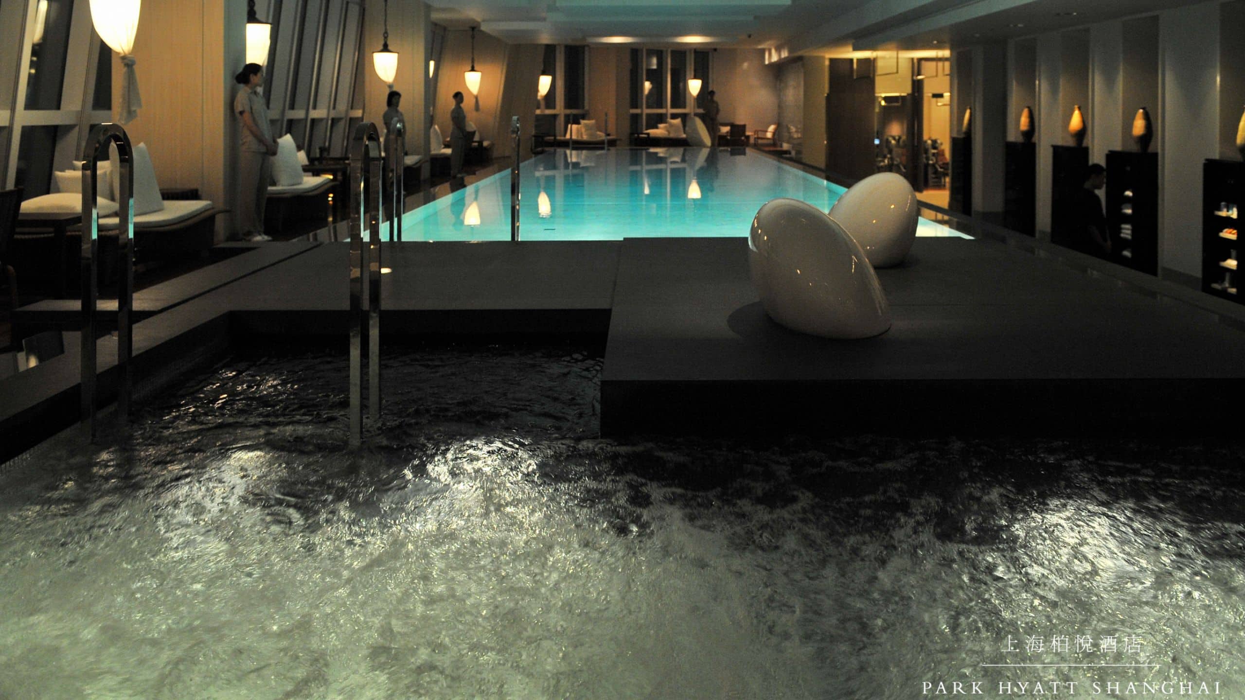 Park Hyatt Shanghai Waters Edge Pool Night View