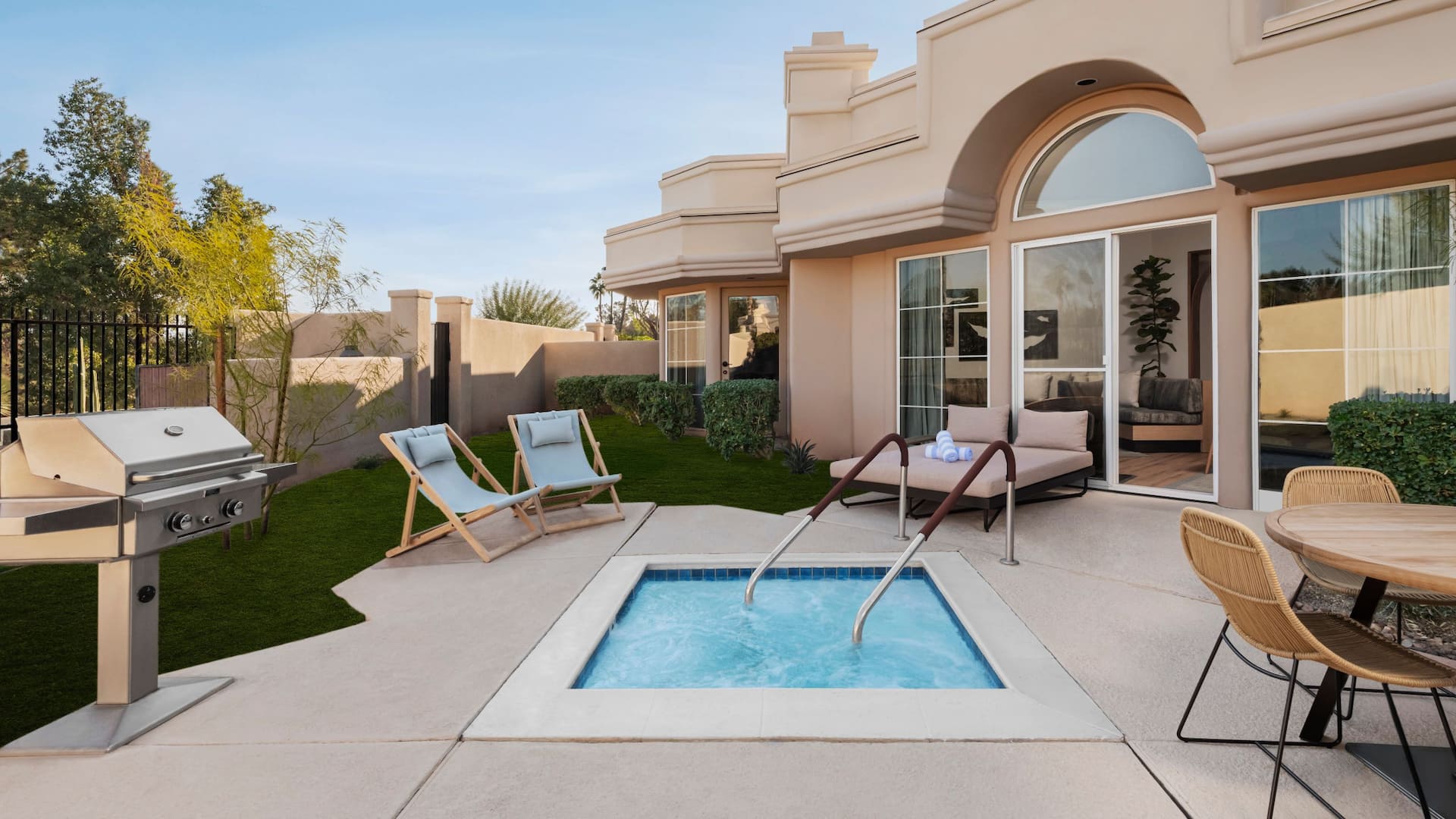 4/5 Grand Hyatt Indian Wells Resort & Villas One Bedroom Villa Patio Spa Daybed