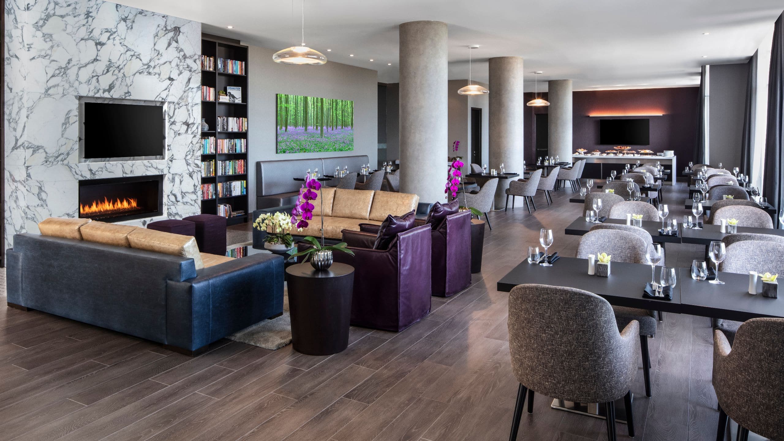 Hotel X Toronto Library Club Lounge