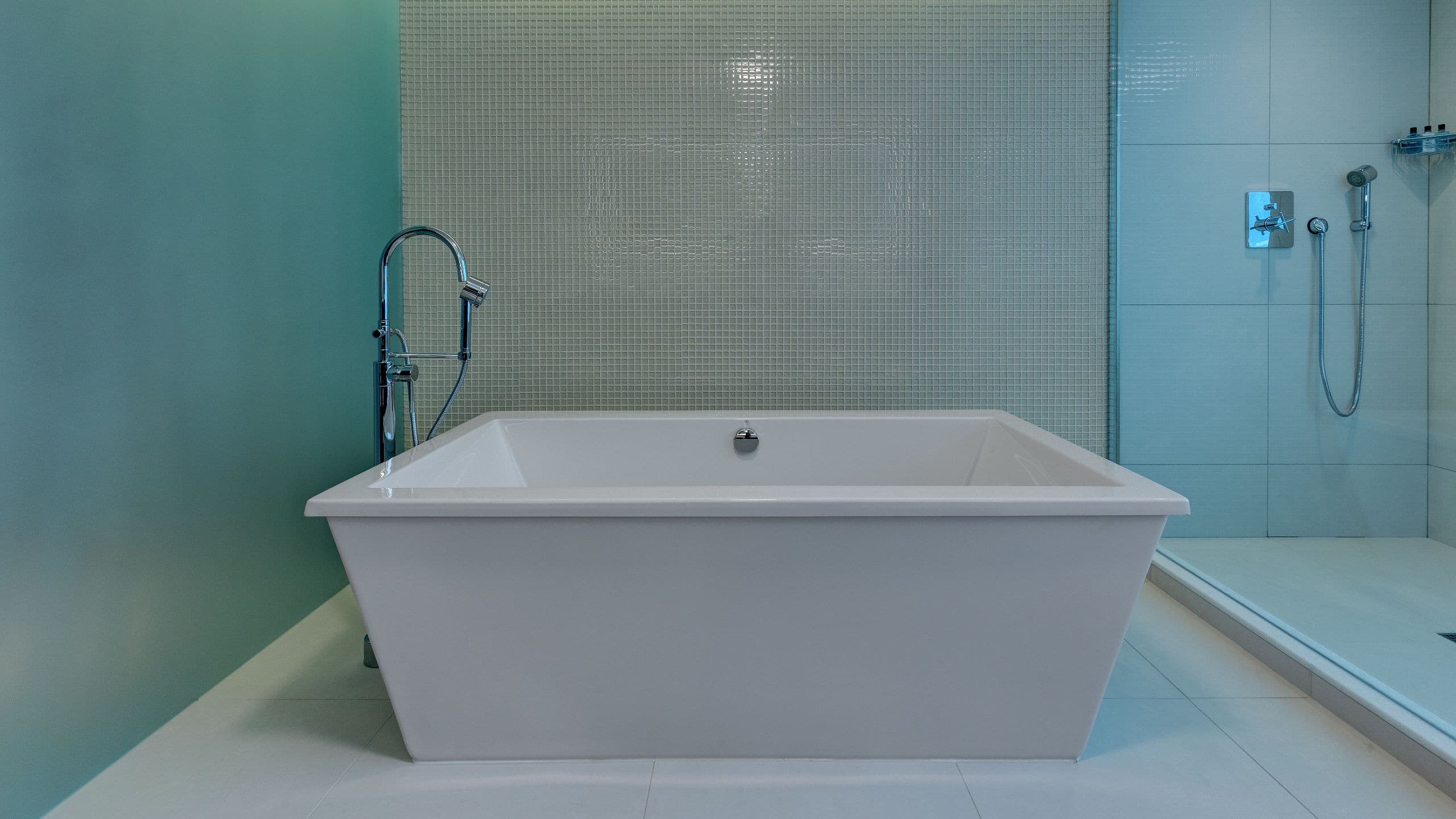 5 de 5 Hotel X Toronto Penthouse Bathroom Tub
