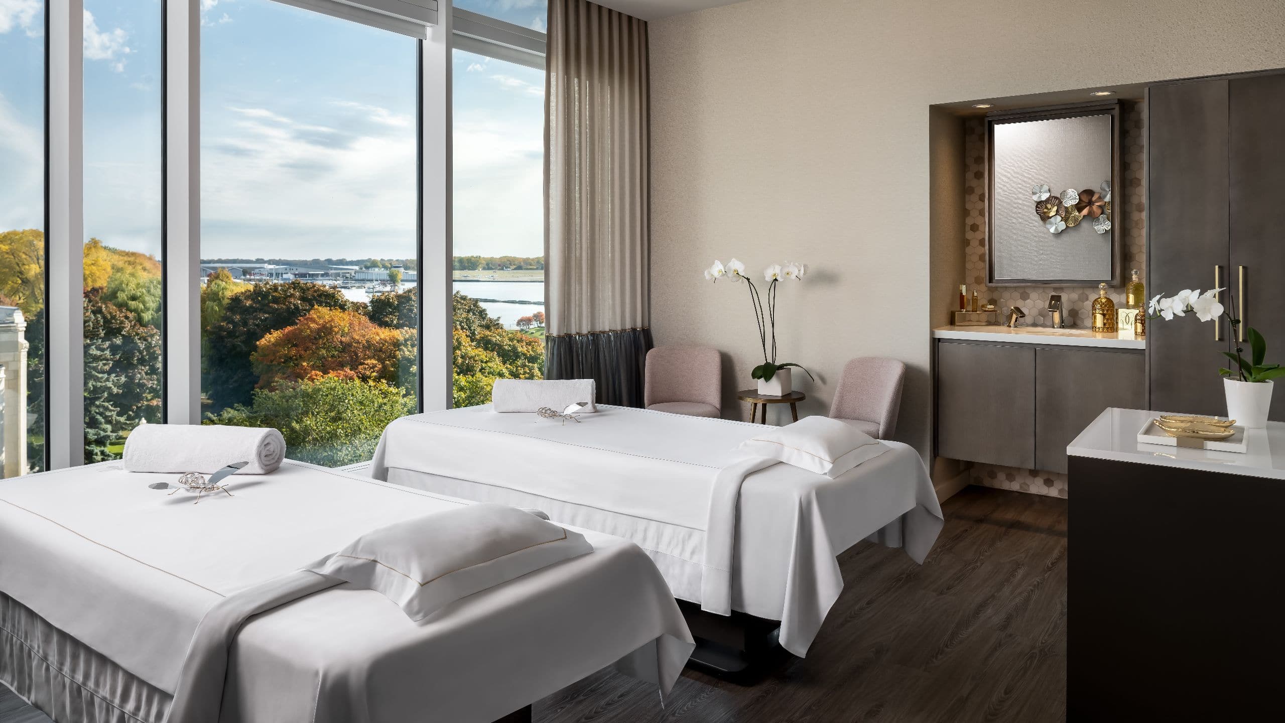 Hotel X Toronto Spa Real Estate Couples Room