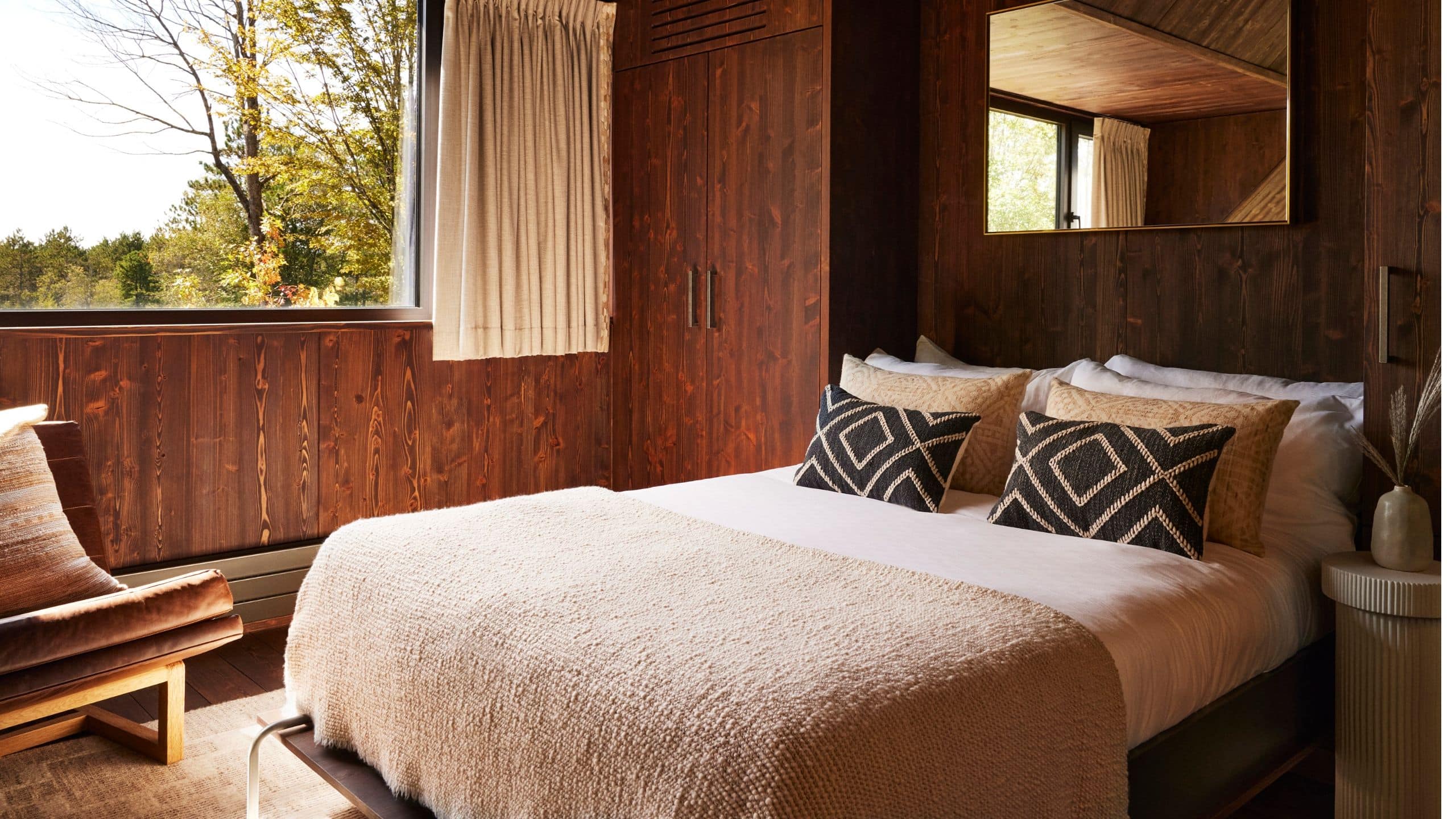 4 of 12 The Chatwal Lodge Treehouse Loft Bed