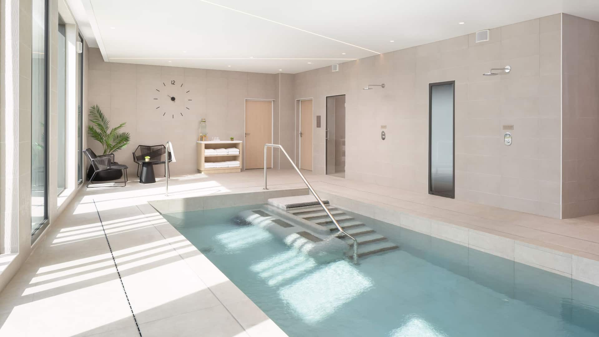 Hyatt Place Rouen Spa Swimming Pool Steps