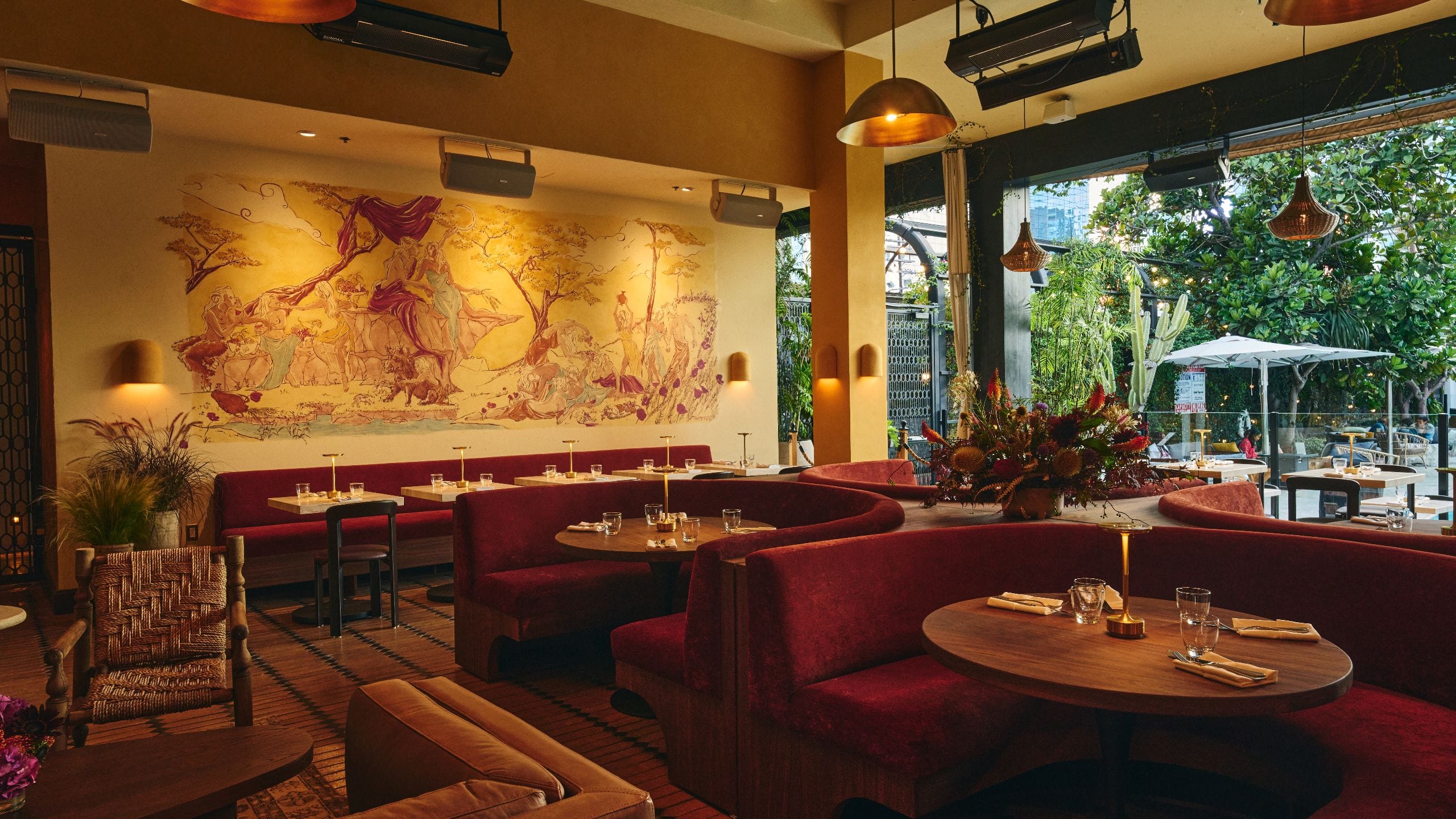 Hotel Figueroa Deme Seating