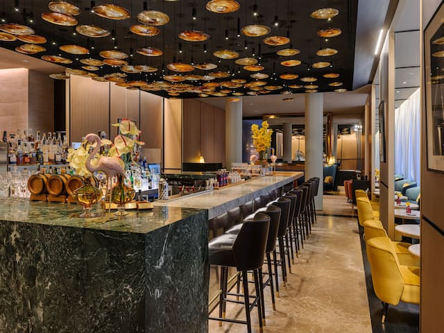 Mio Lab Bar Lounge