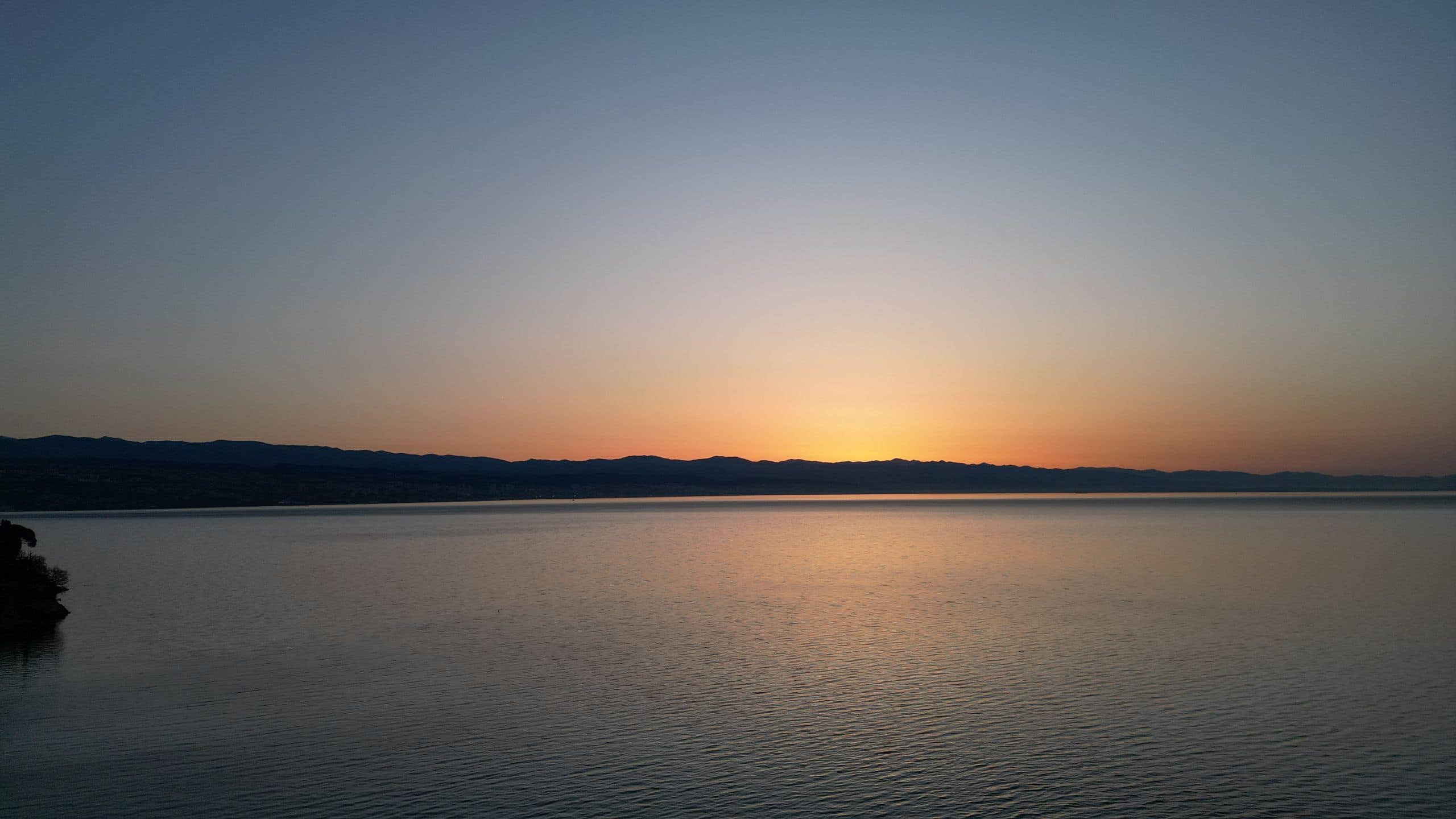 Sealeven Hotel & Residences Sealeven Sunset At Sea