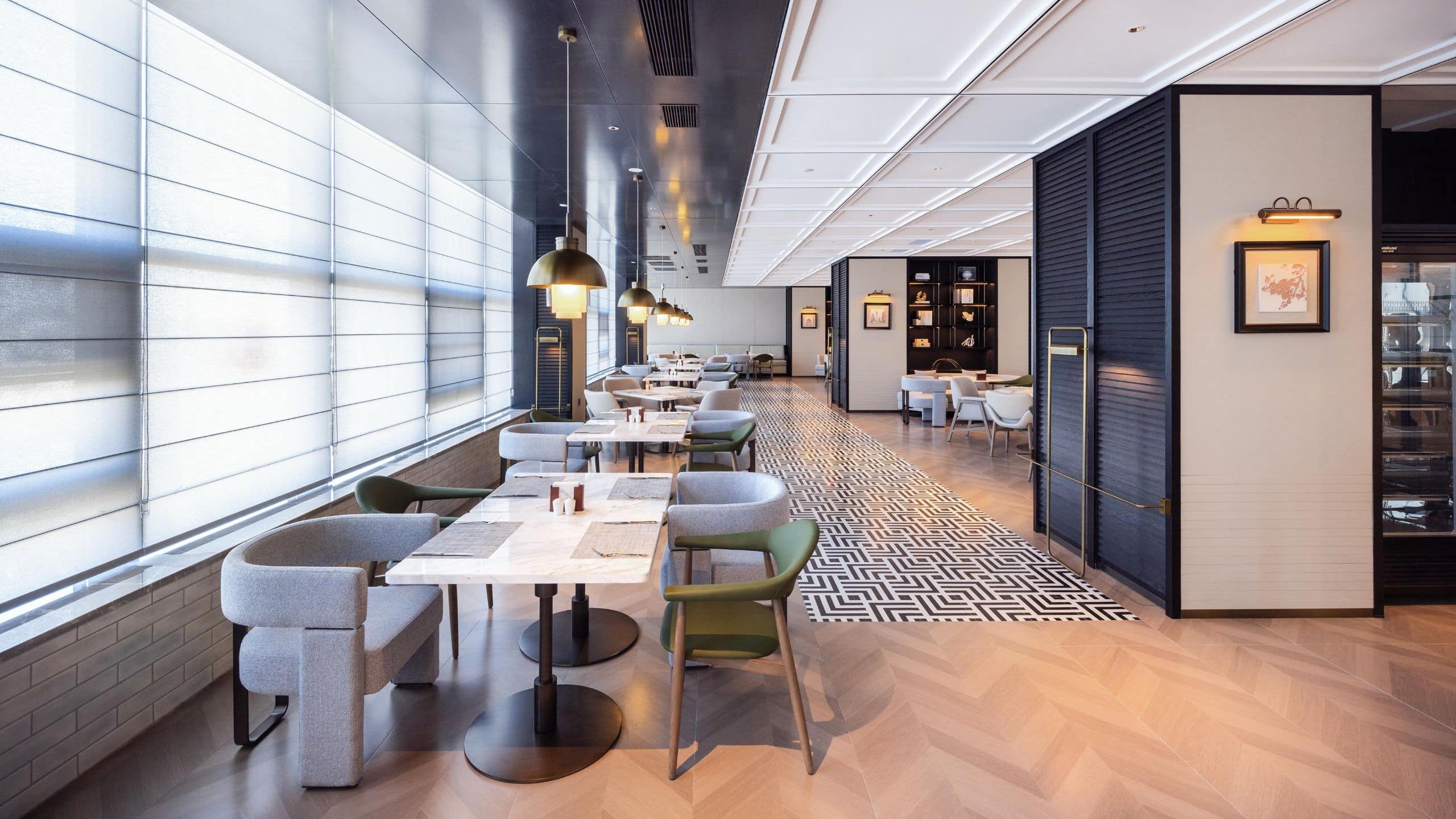 UrCove Guangzhou Huadu Baiyun International Airport Restaurant Tables