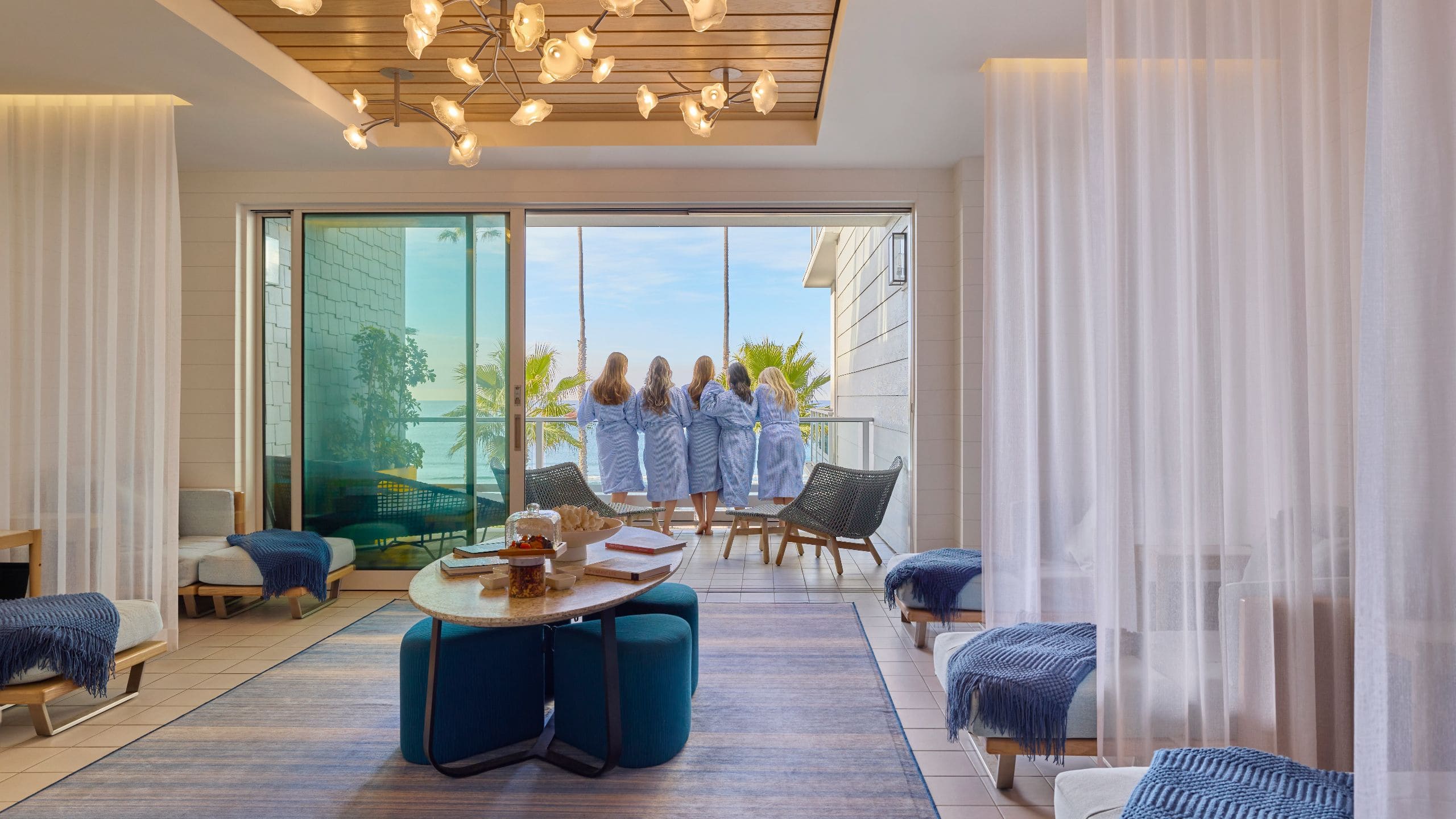 The Seabird Ocean Resort & Spa Sunnys Spa And Beauty Lounge Girls Day