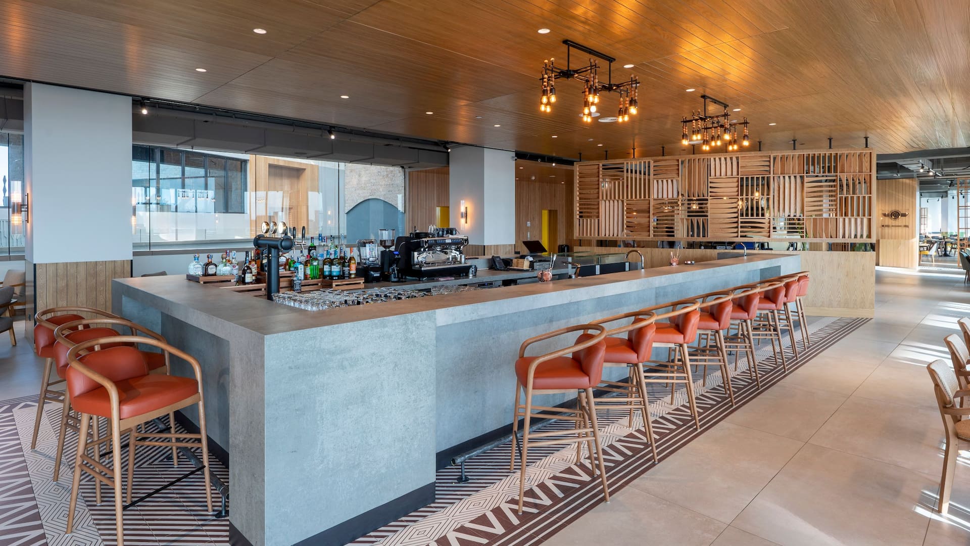 Hyatt Place Nairobi Westlands Zing Bar With Drinks