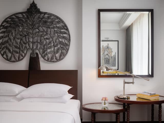 Luxury hotel in Siem Reap Deluxe bathroom