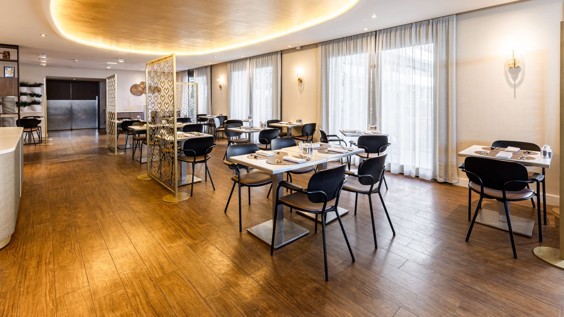 3 of 3 Hyatt Regency Nice Palais de la Méditerranée Madison Meeting Room With Light