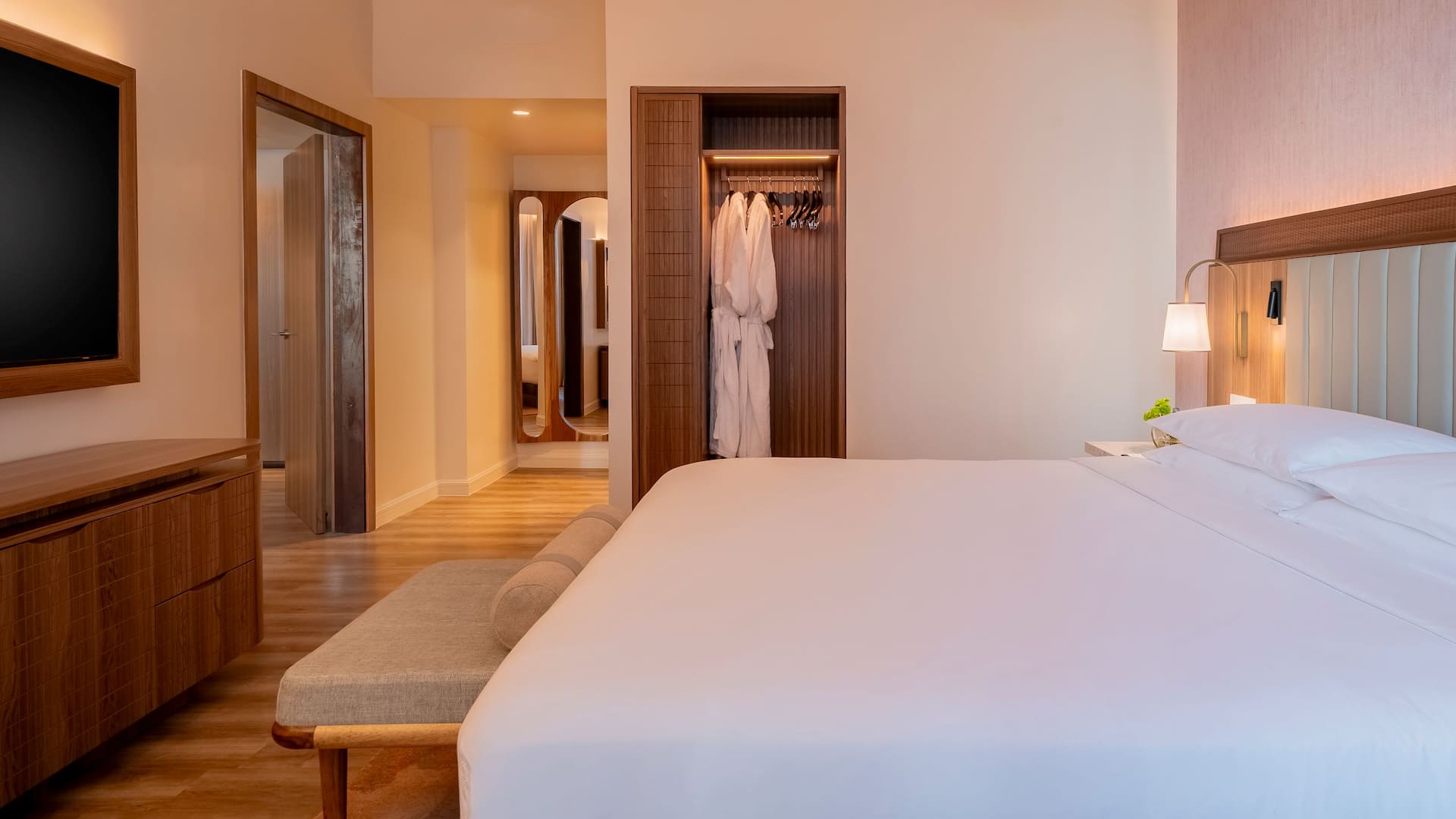 Hyatt Regency Panama City King Bed