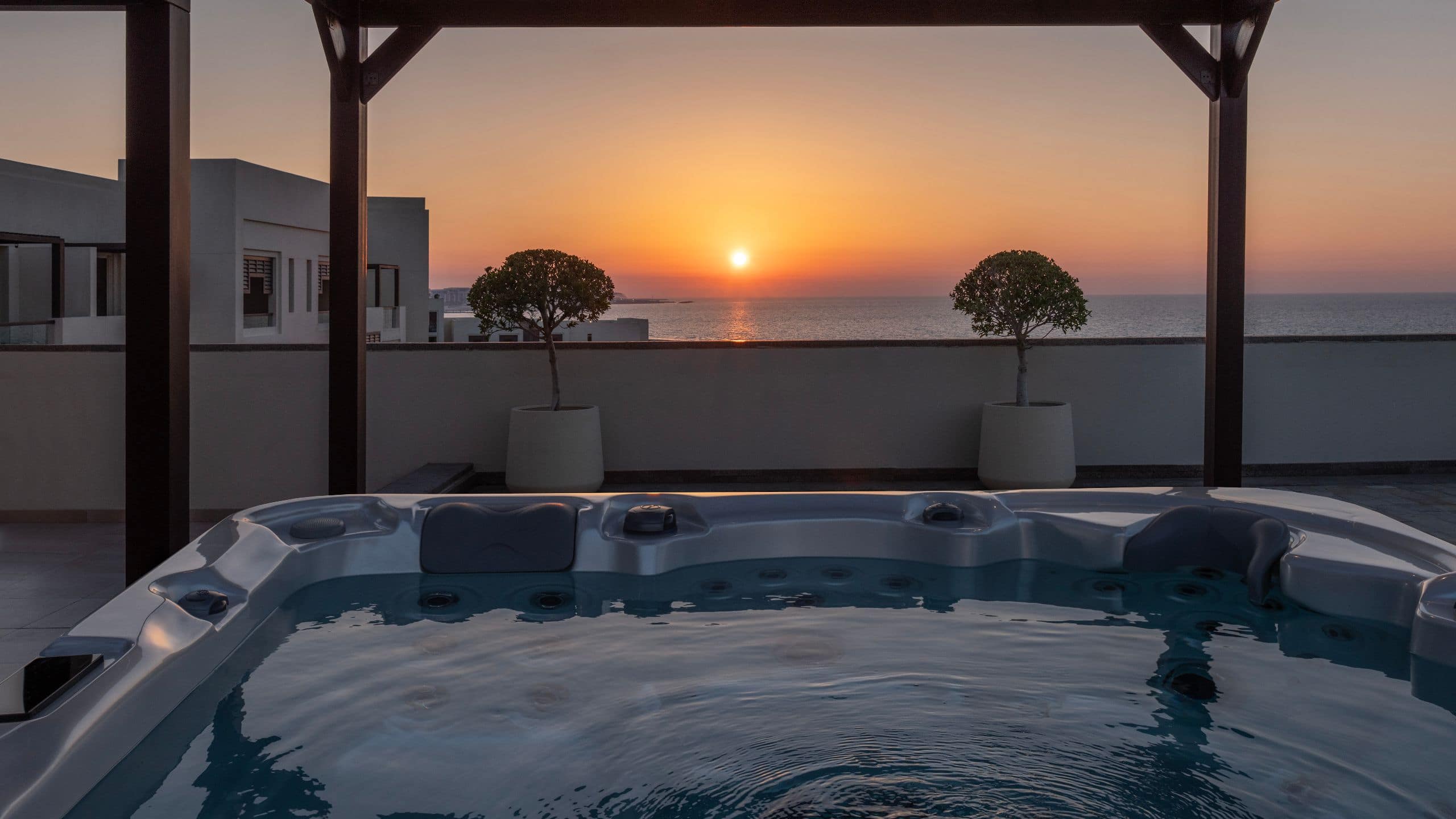 3 de 10 Park Hyatt Abu Dhabi Hotel and Villas Park Oceanview Terraces Suite Hot Tub
