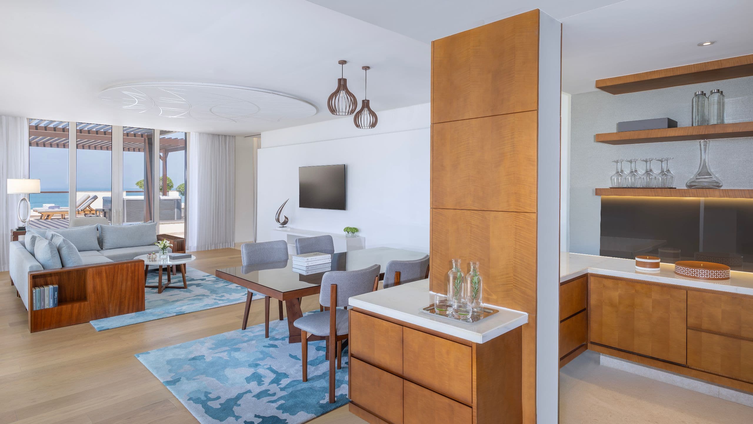 6 de 10 Park Hyatt Abu Dhabi Hotel and Villas Park Oceanview Terrace Suite Dining Area