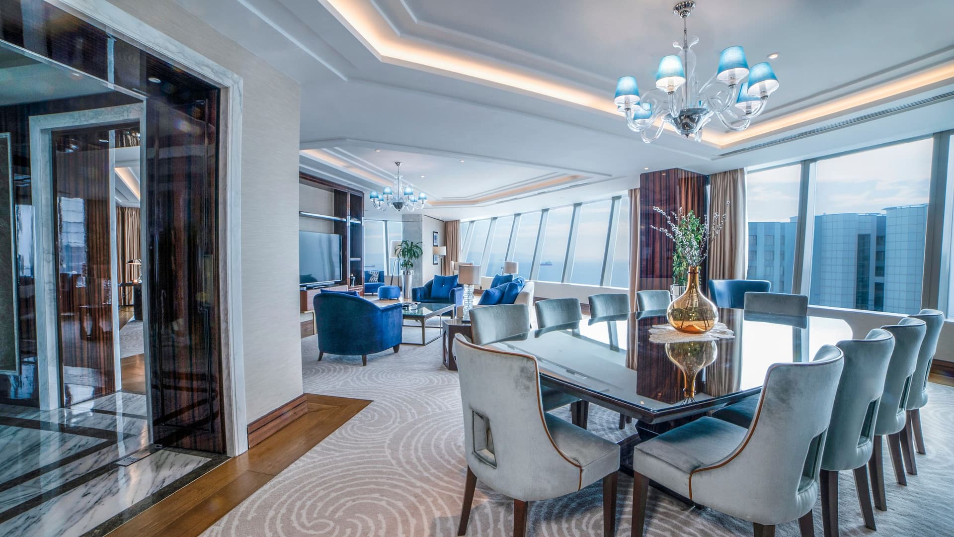 2 de 7 Hyatt Regency Istanbul Ataköy Diplomatic Suite Dining Room