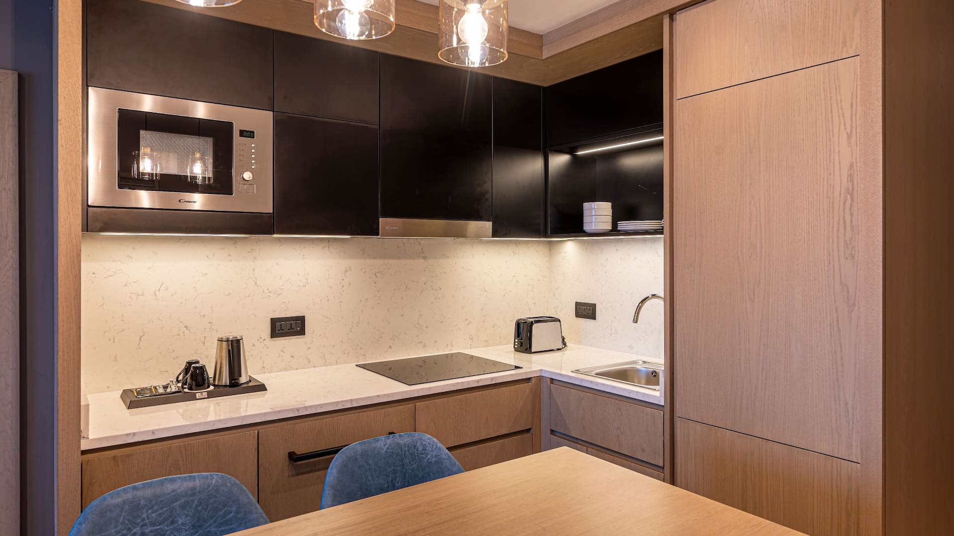Hyatt Place Nairobi Westlands One Bedroom King Suite Kitchen Table