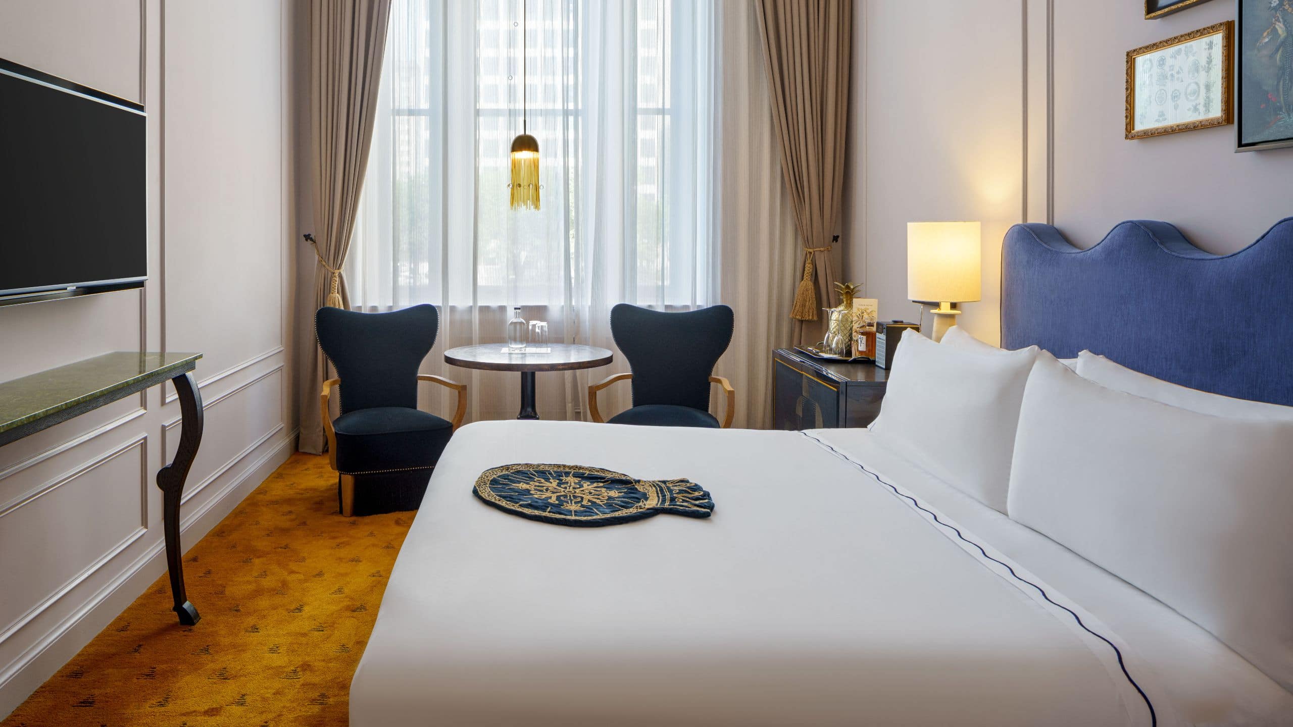 Maison Métier Luxury King Bed