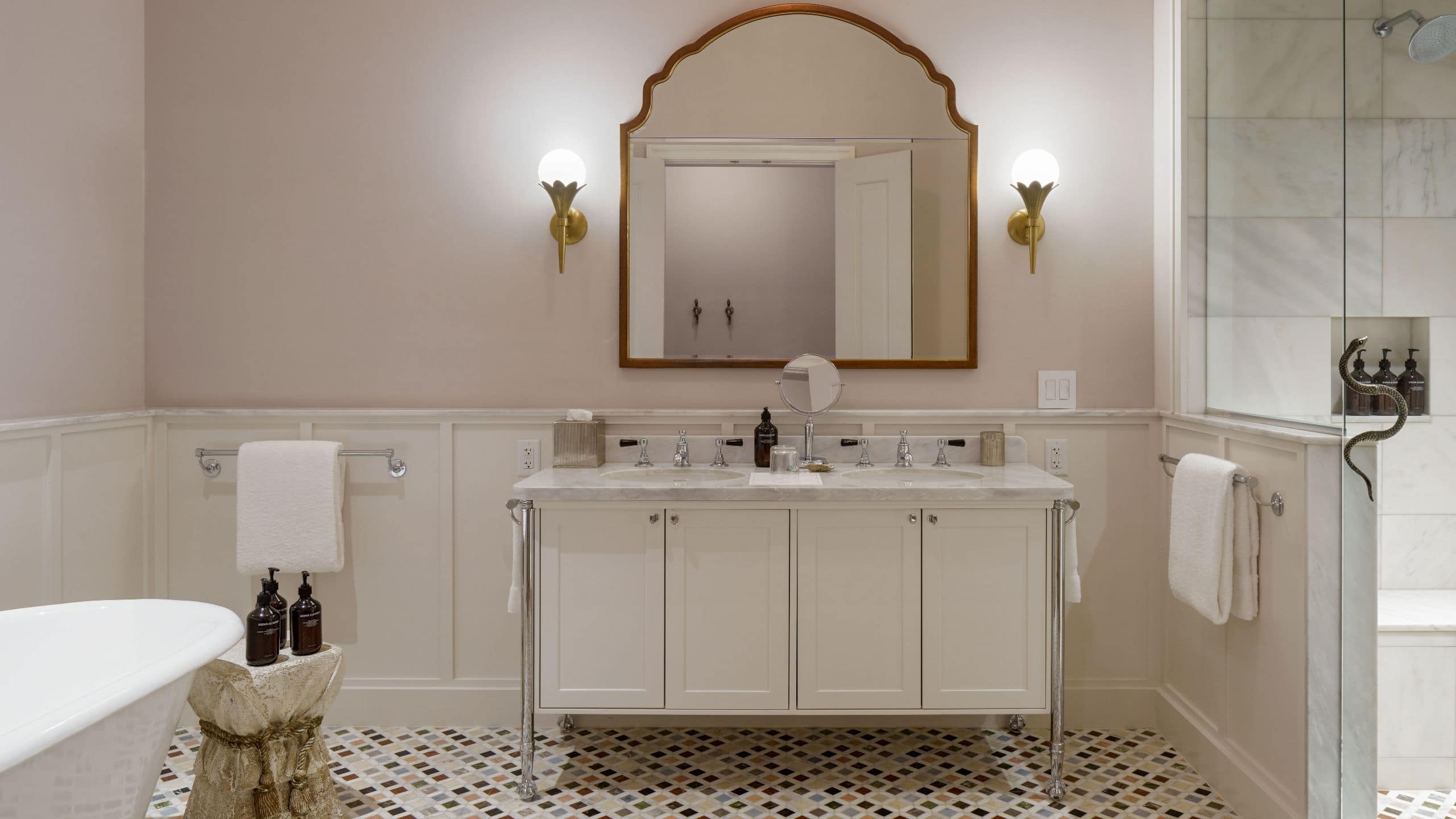 2 of 5 Maison Métier One Bedroom Deluxe Premium King Suite Bathroom