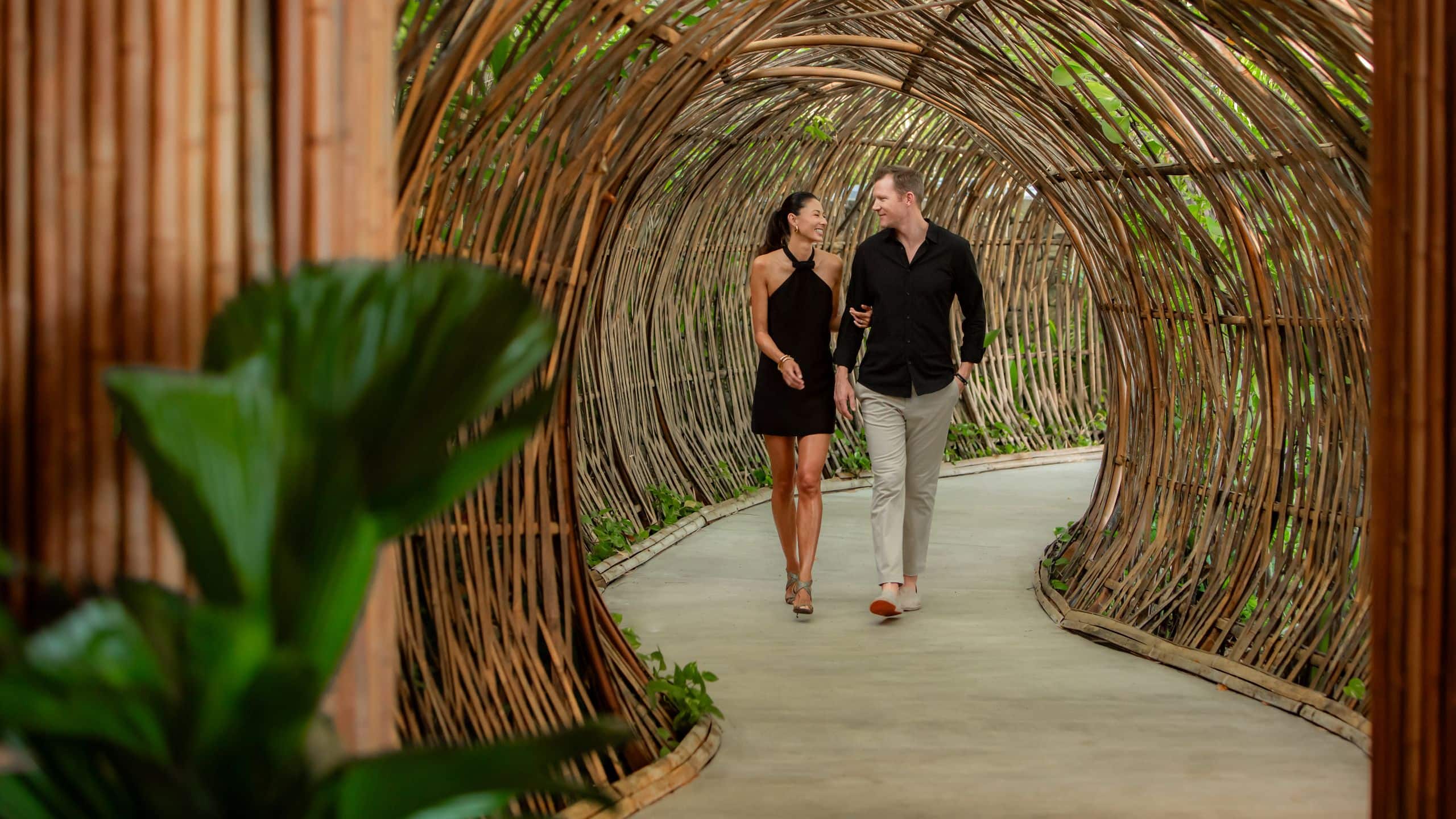 Andaz Peninsula Papagayo Resort, Costa Rica Main Entrance Ostra Front Smile