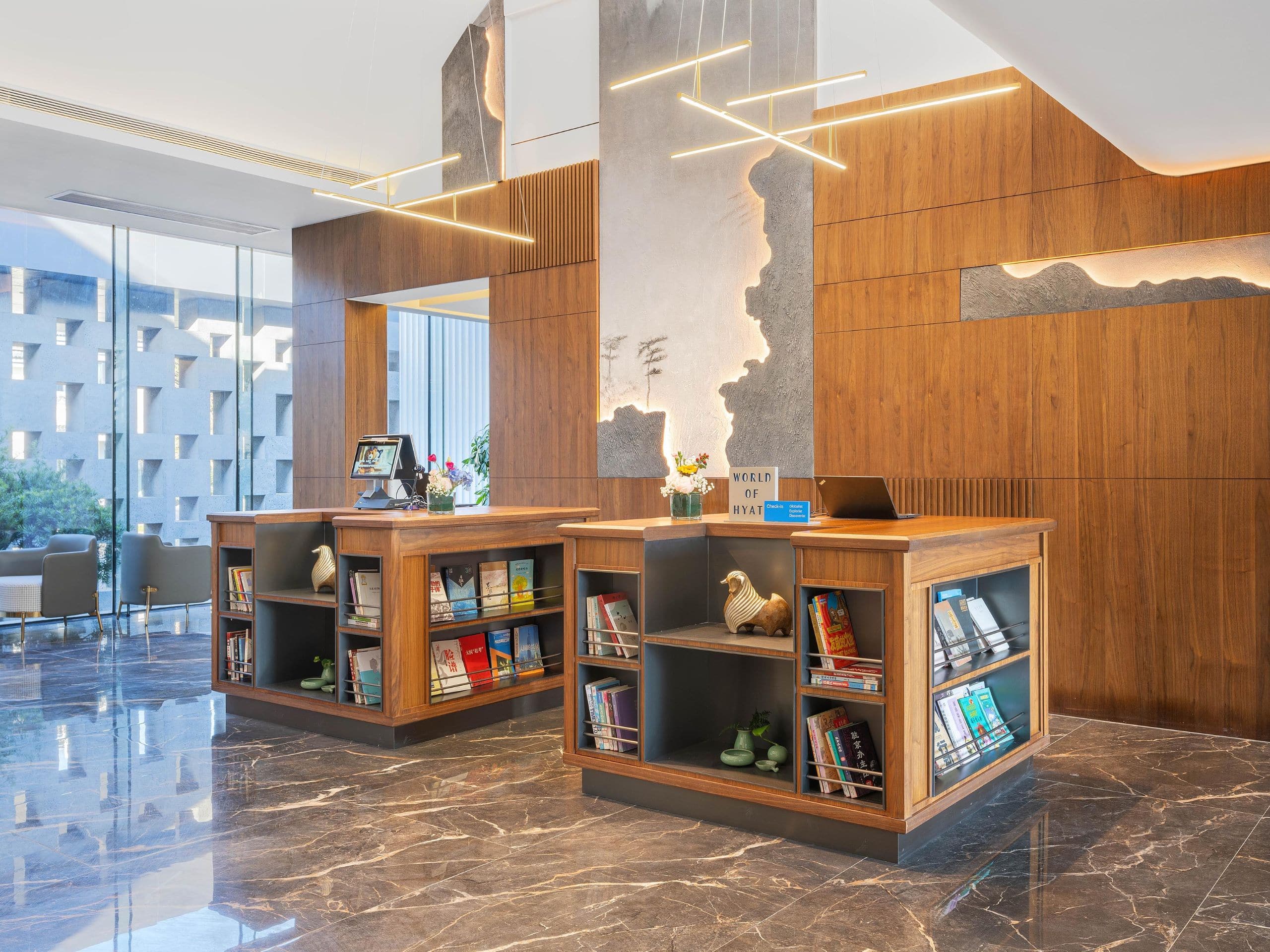 上海滴水湖临港书院人家逸扉酒店