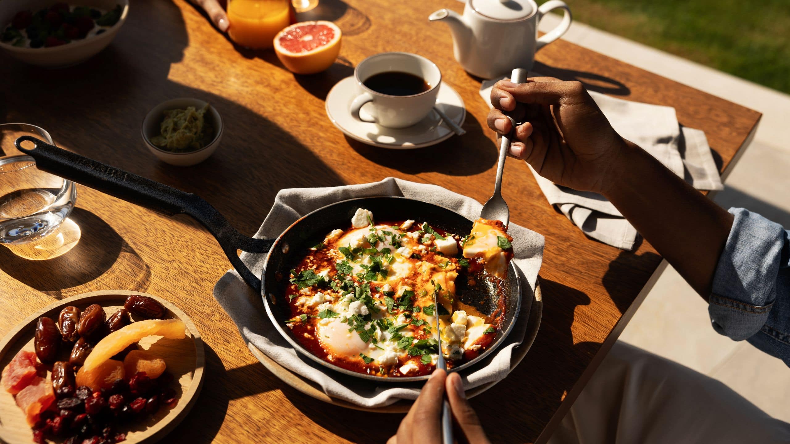 Zelia Halkidiki Mesogaea Eating Shakshouka