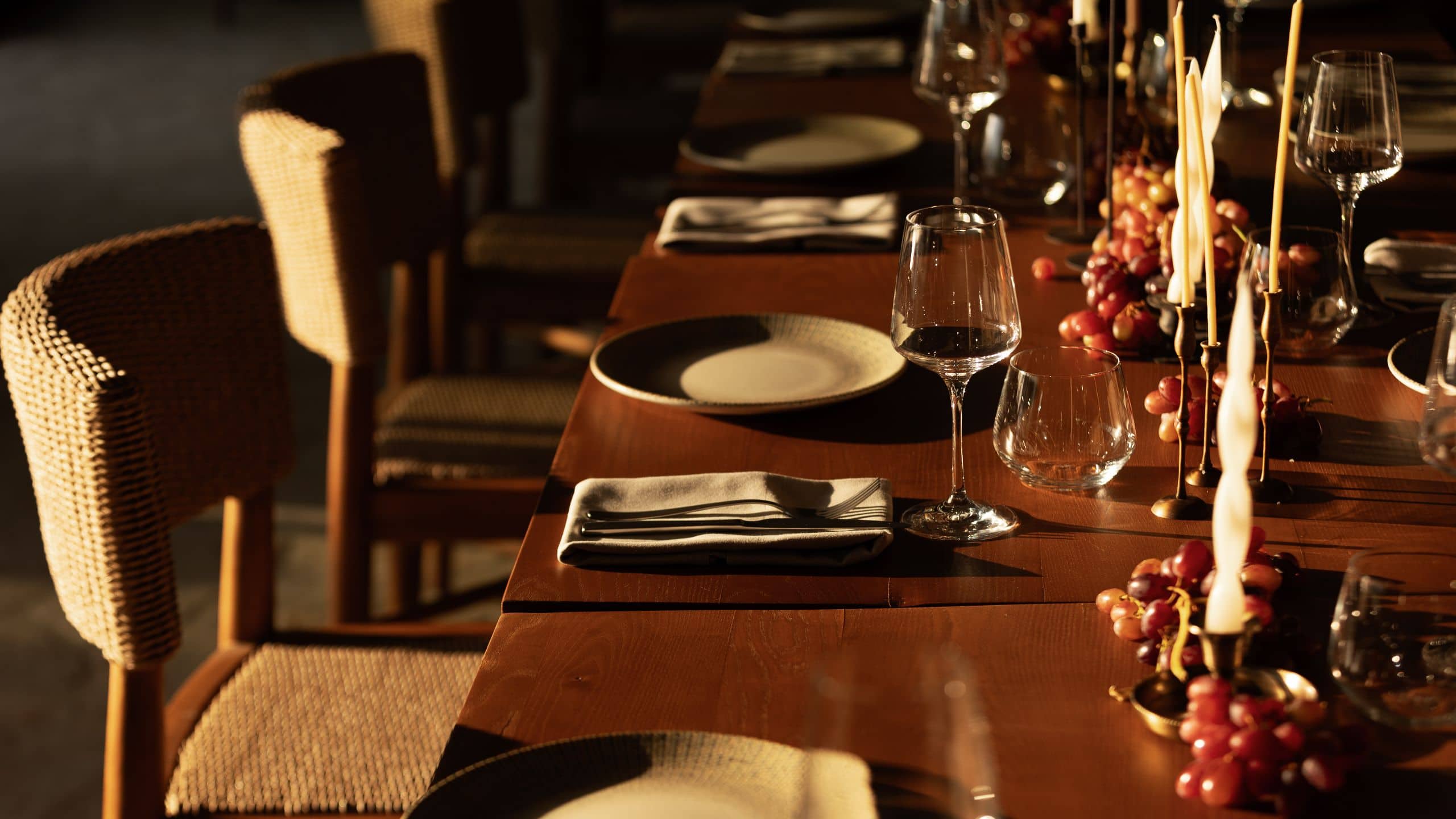 Zelia Halkidiki Syntrofi Table Setting With Chairs