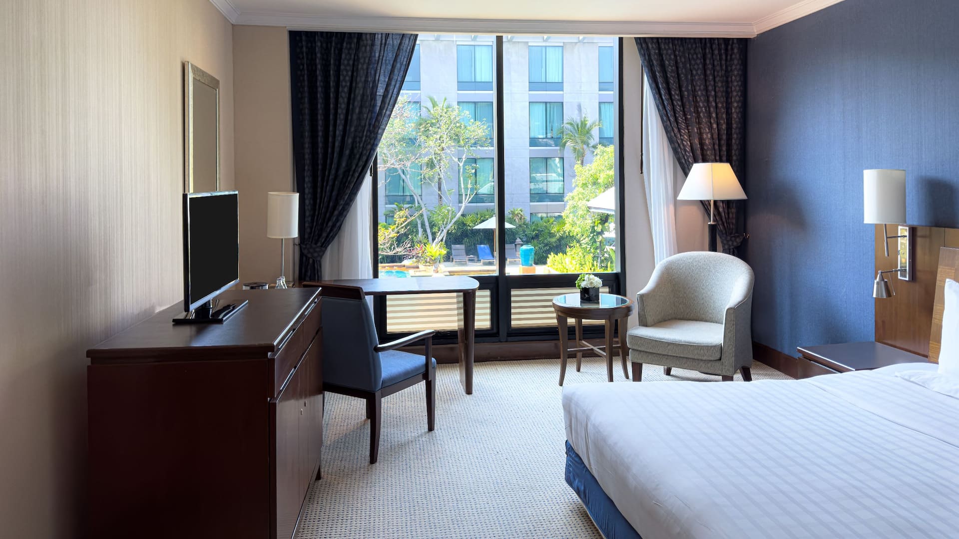 1 of 5 Hyatt Regency Bangkok Suvarnabhumi Airport King Pool View Two