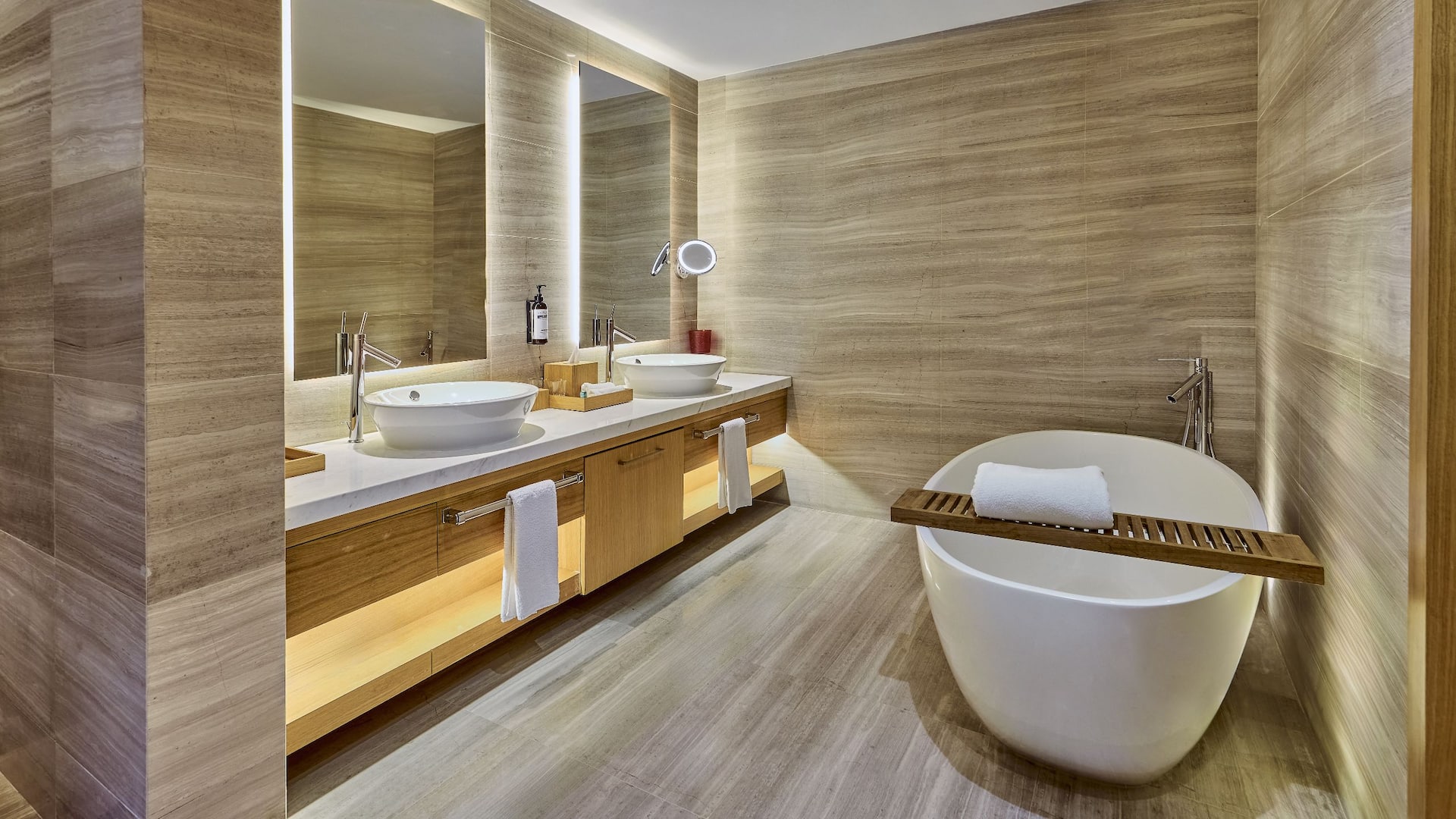 Hyatt Regency Tashkent Diplomatic Suite Bathroom