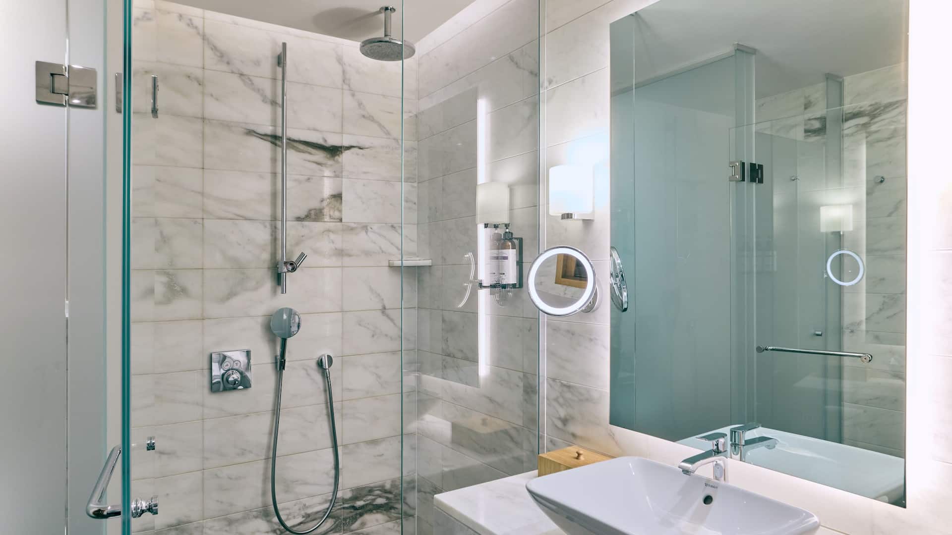 Hyatt Regency Tashkent Twin Bathroom Shower