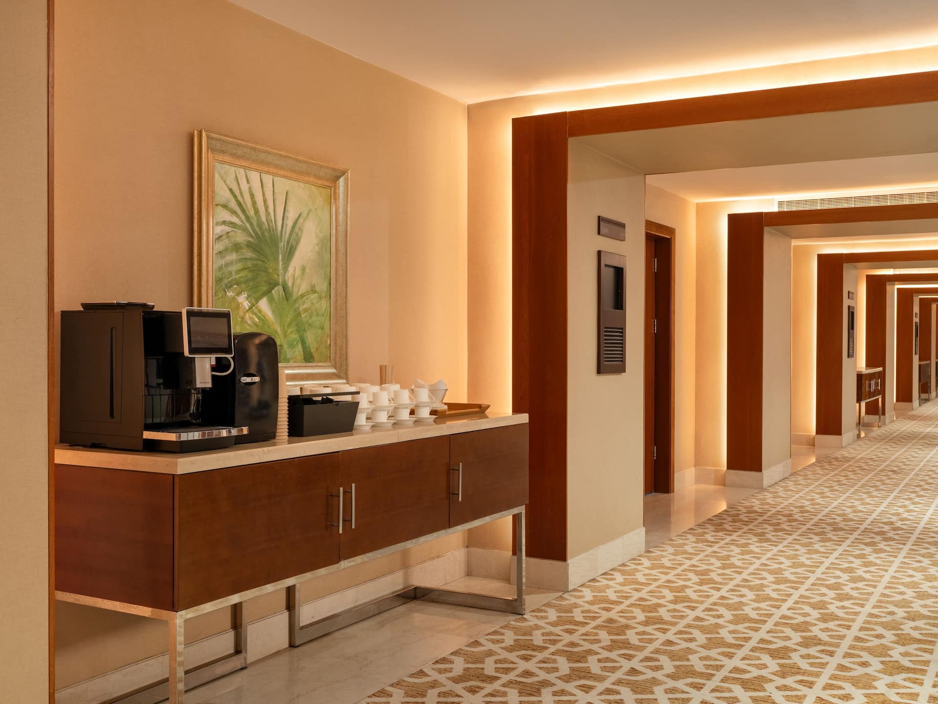 Grand Hyatt Doha Hotel & Villas Coffee Area In Foyer Meeting Spaces