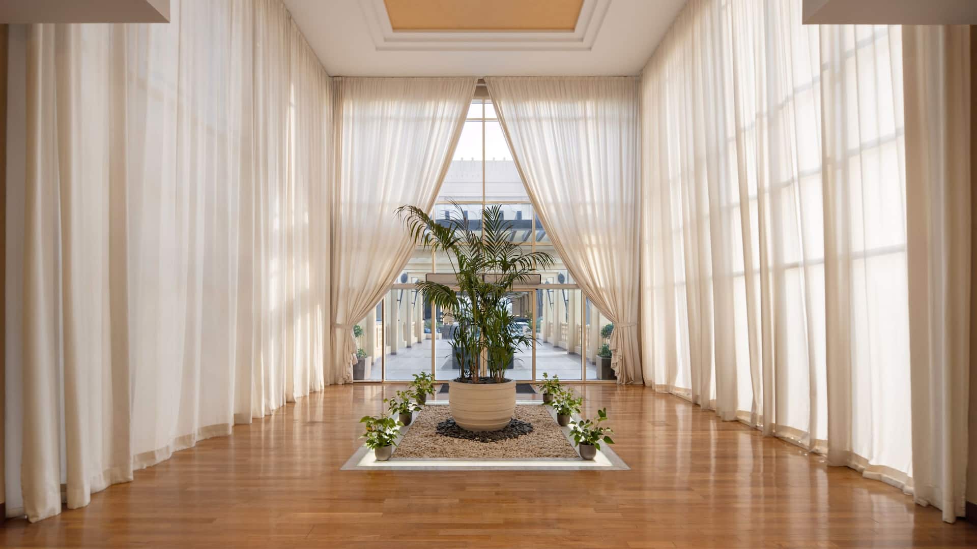 Grand Hyatt Doha Hotel & Villas Jaula Spa Entrance