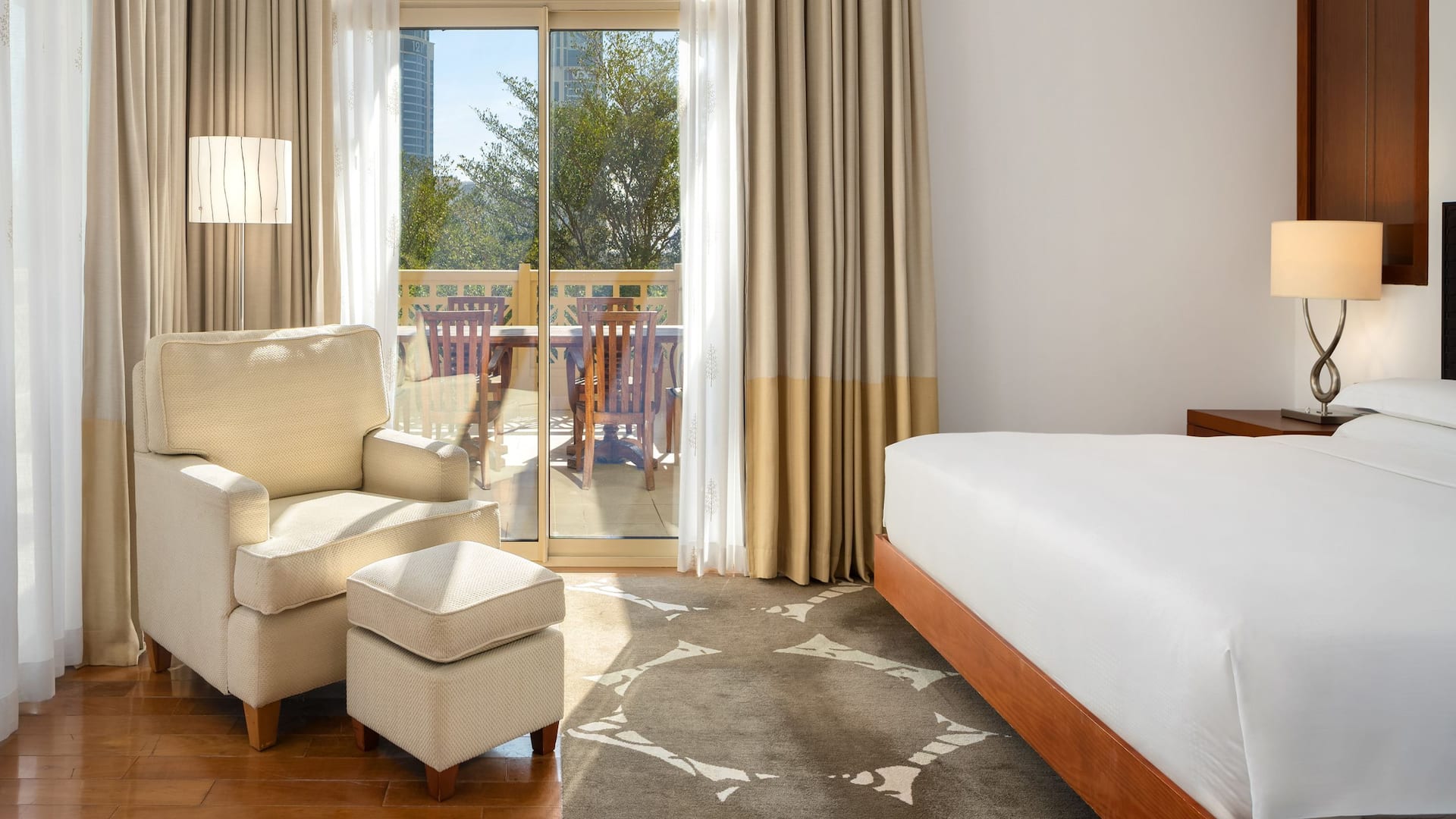 第 2，共 5 Grand Hyatt Doha Hotel & Villas Grand Suite With Balcony View