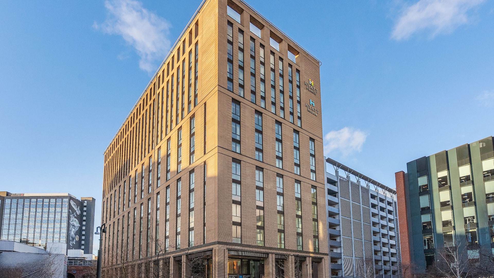 Hyatt Place Leeds Hotel Angle